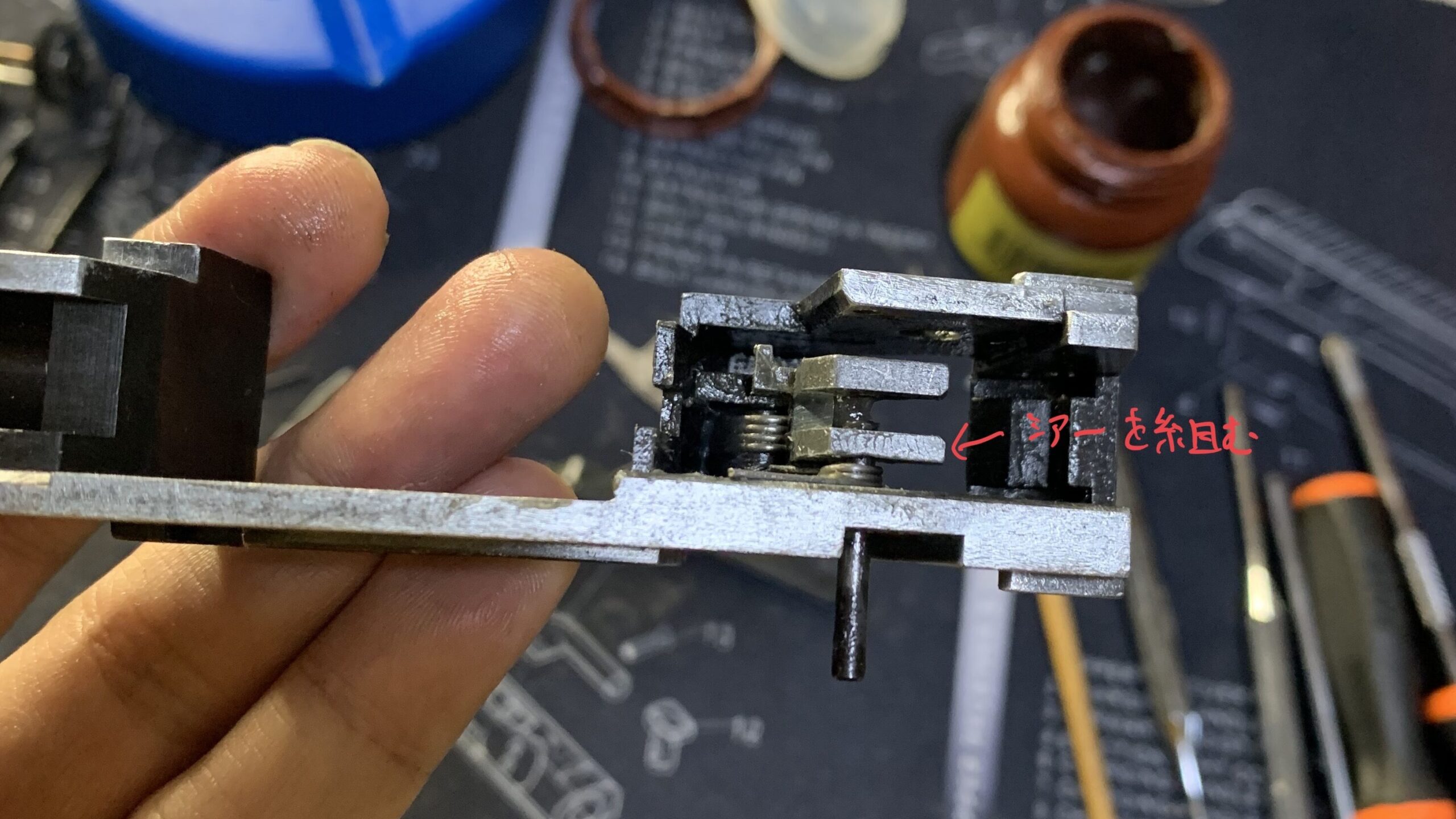 KSC MK23 ソーコムピストル　CO2 ABS シアーを組む