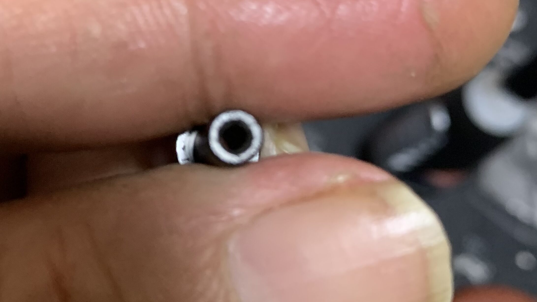 laylaxm17 オリフィス前側の穴