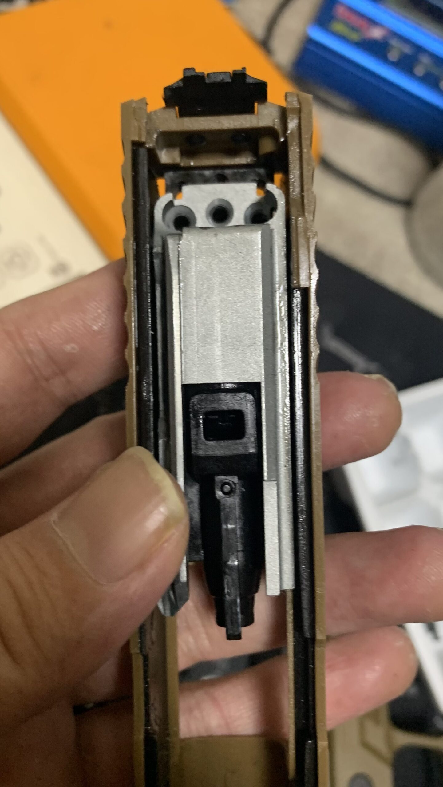 laylaxm17 ブローバックエンジンの取り外し