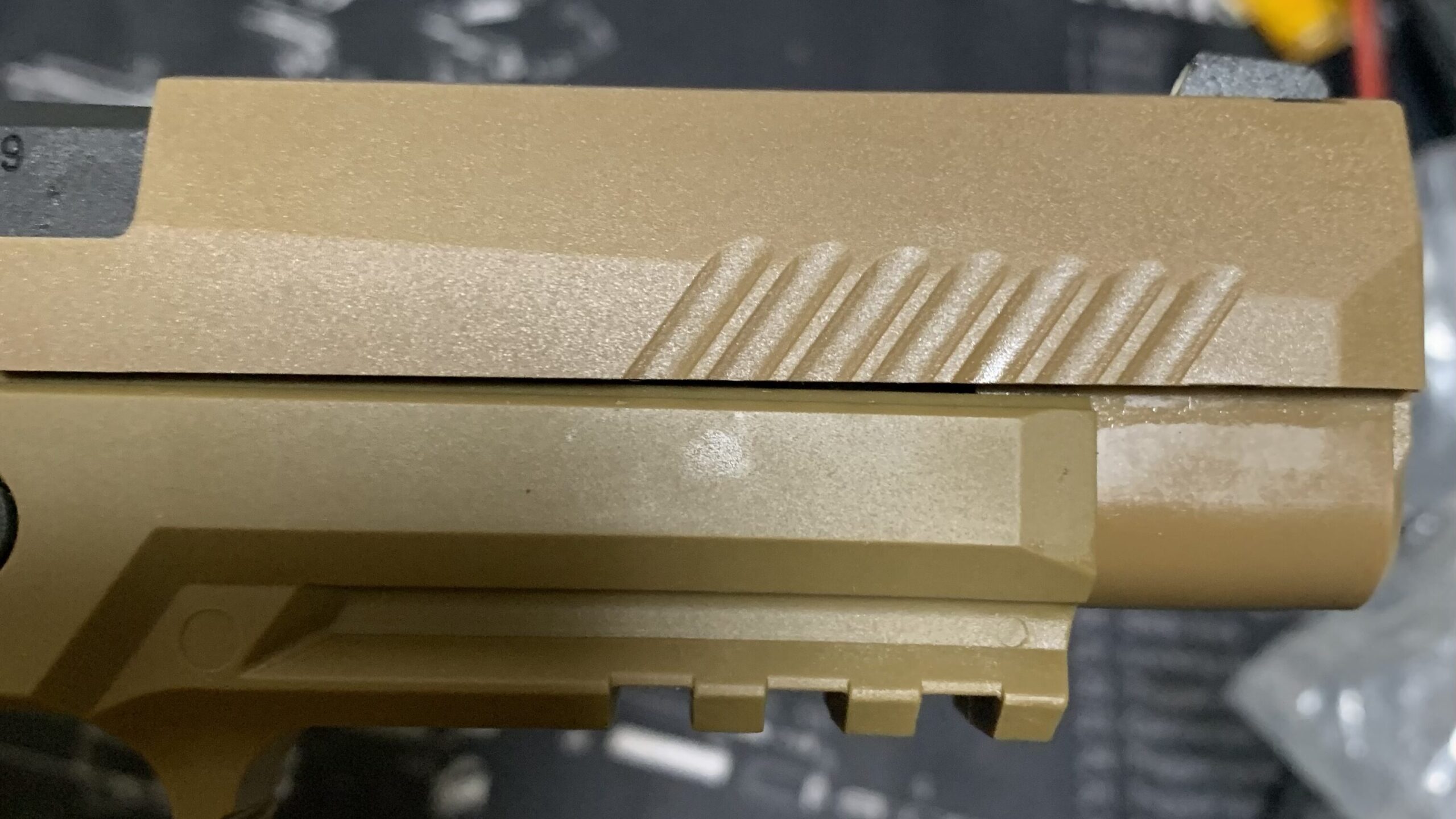 laylaxm17 スライド前方左側