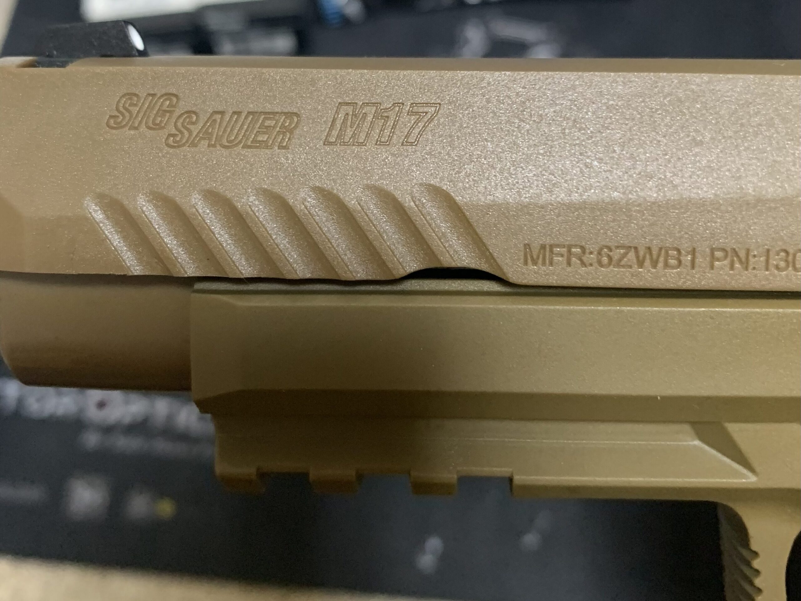 laylaxm17 スライド前方右側