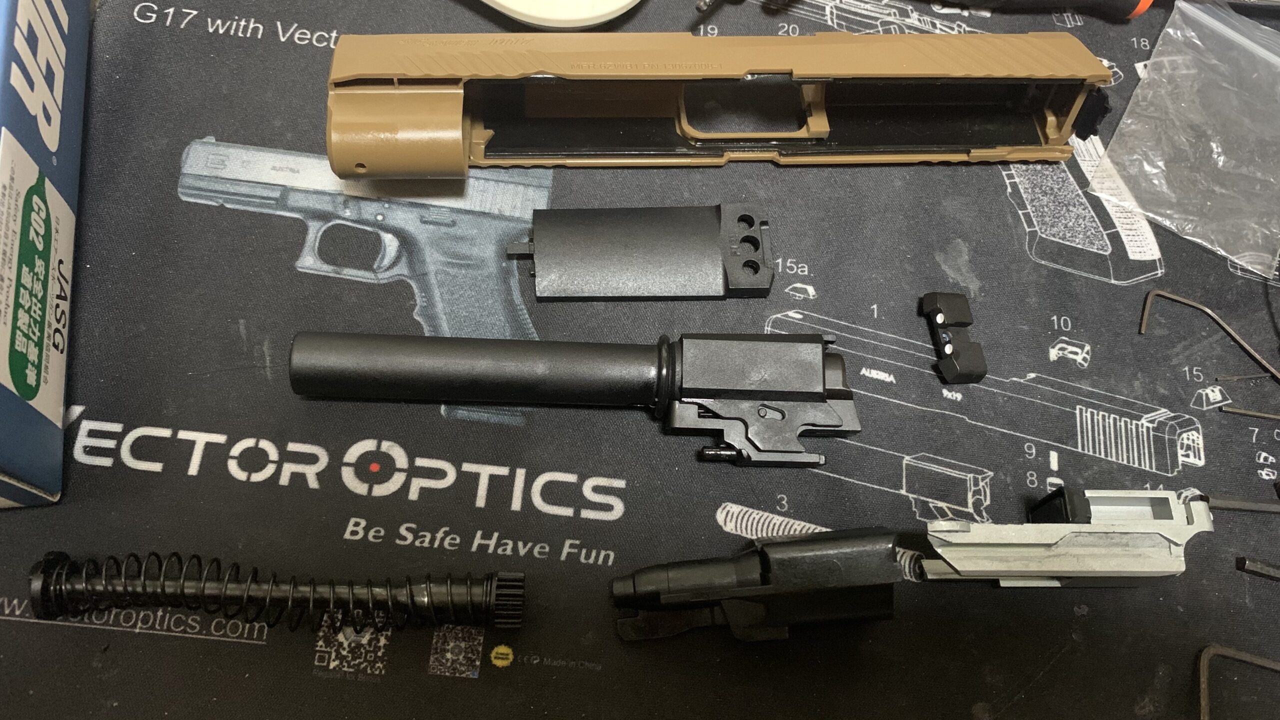 laylaxm17 分解したスライド部品