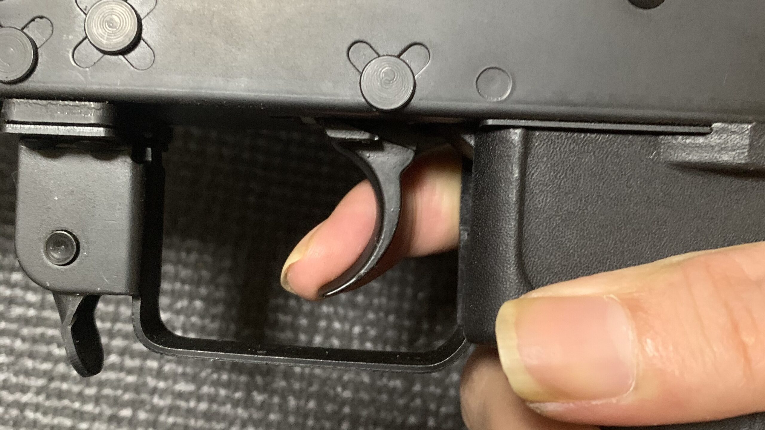 LCT 電動ガン AK-12 トリガー位置　フリー