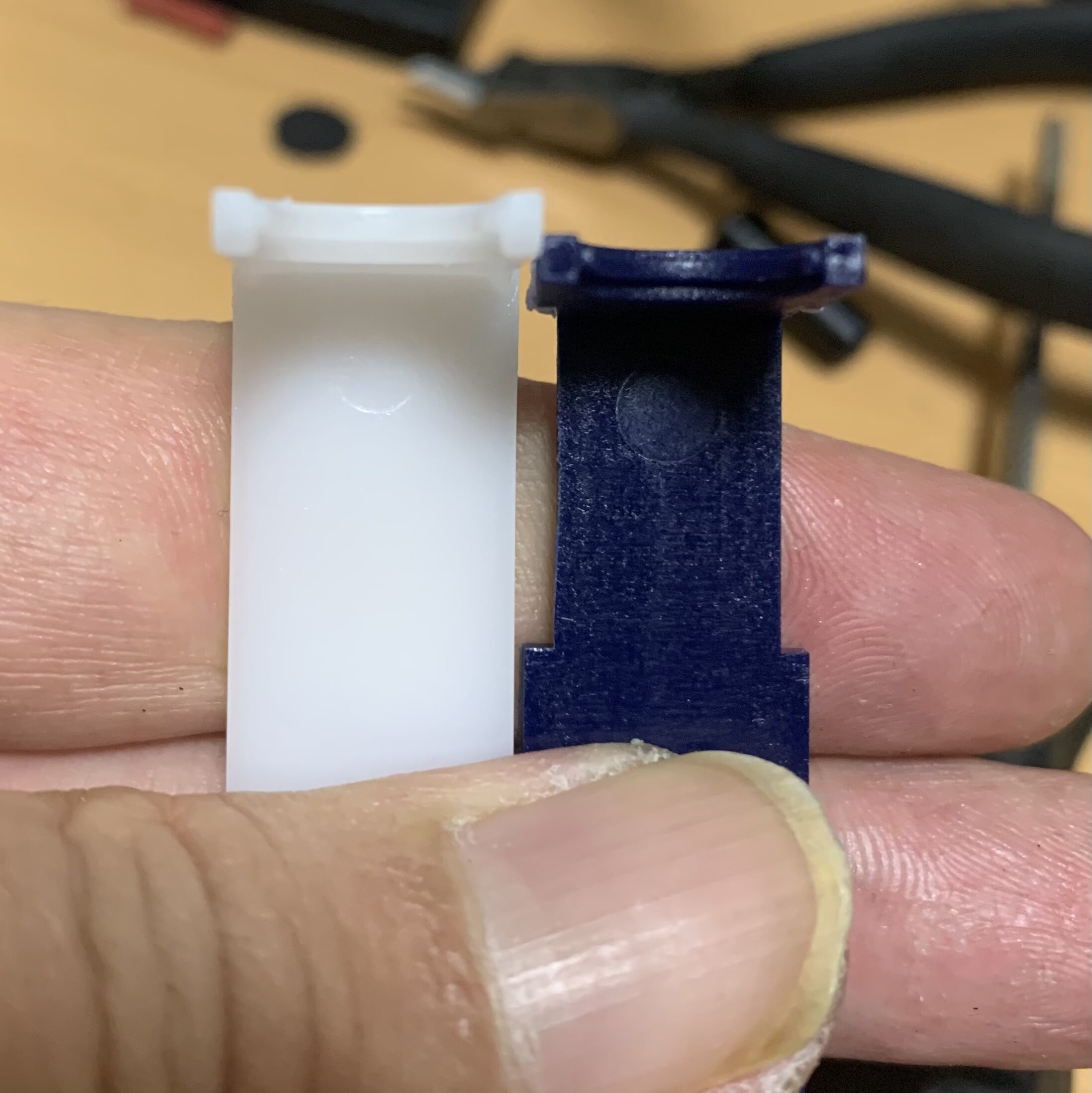 LCT AK74 NV タペット比較　先端部