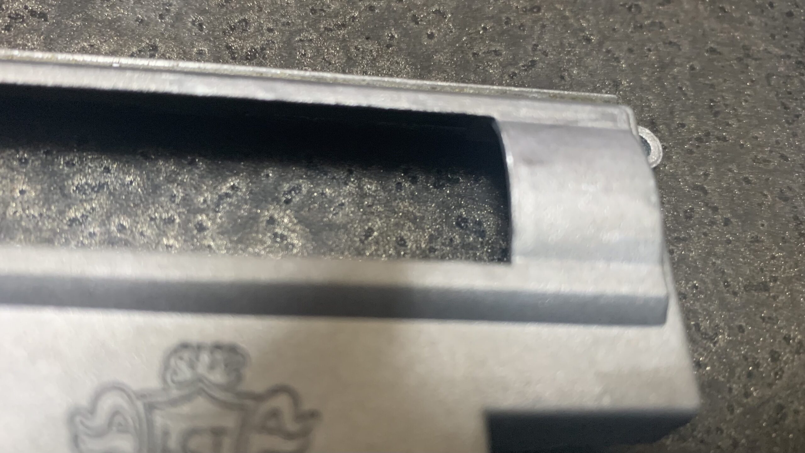 LCT AK74 NV メカボックス　隅の処理