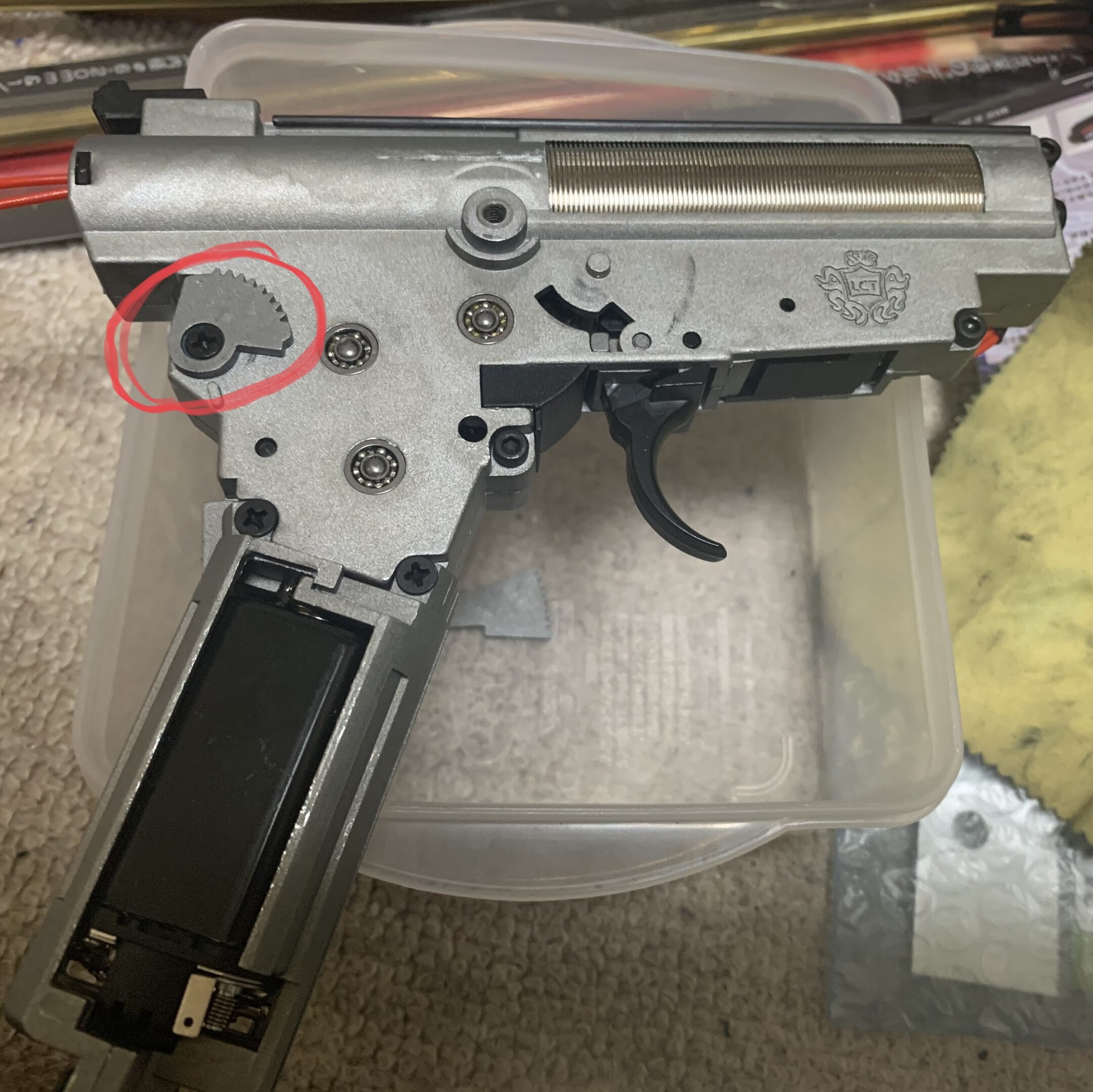 LCT AK74 NV メカボックス　セレクターピボット