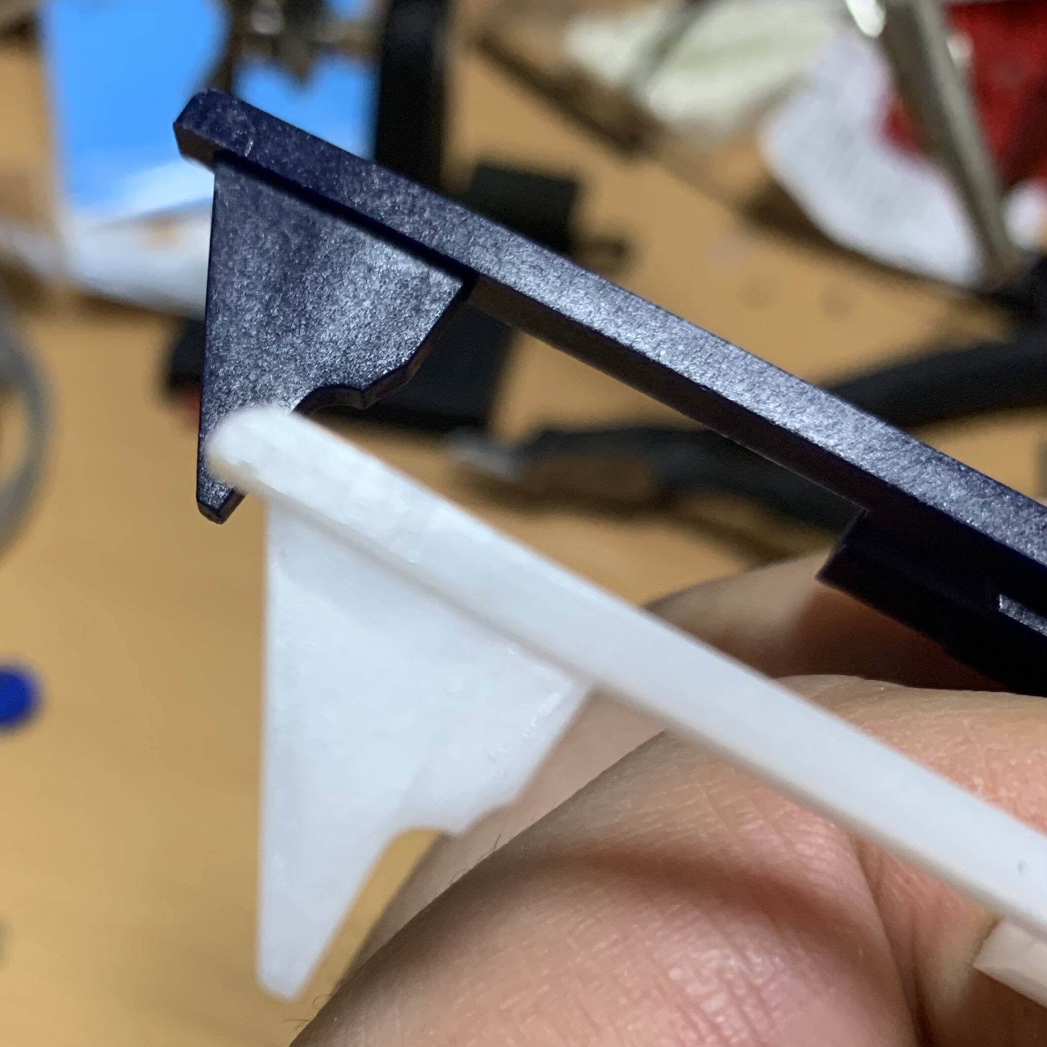 LCT AK74 NV タペット比較　羽根部