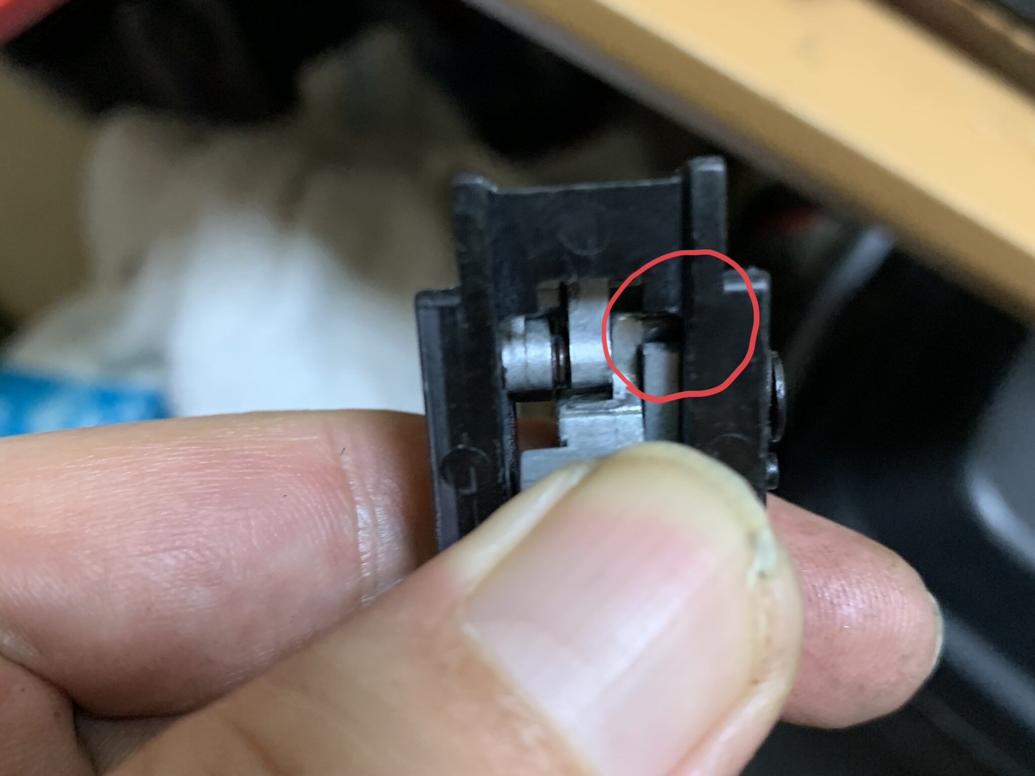 マルシン　ファイブセブン　シアー破損