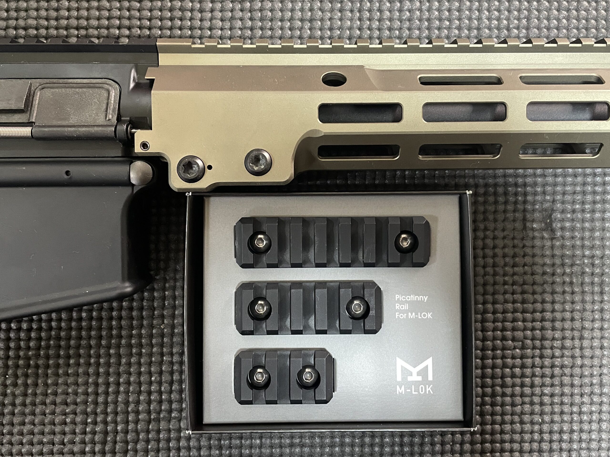 M-LOK システム