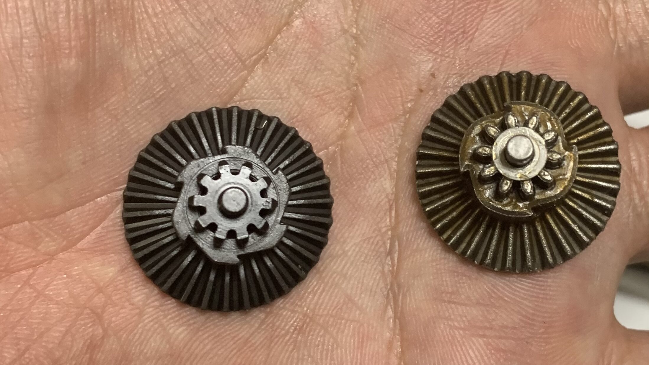 PTS MAGPUL MASADA ベベルギア　比較