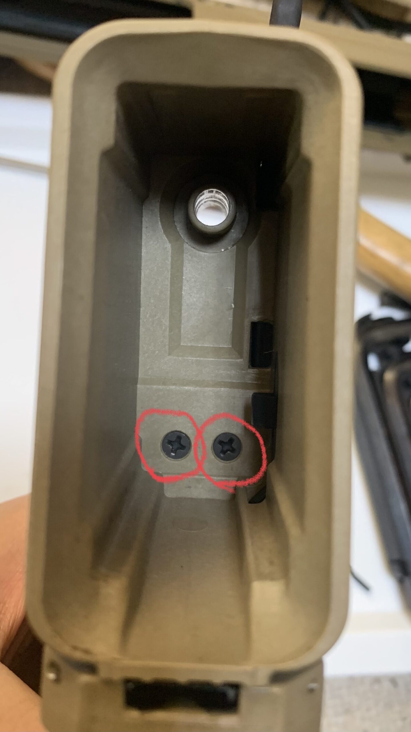 PTS MAGPUL MASADA ロアレシーバー固定スクリュー