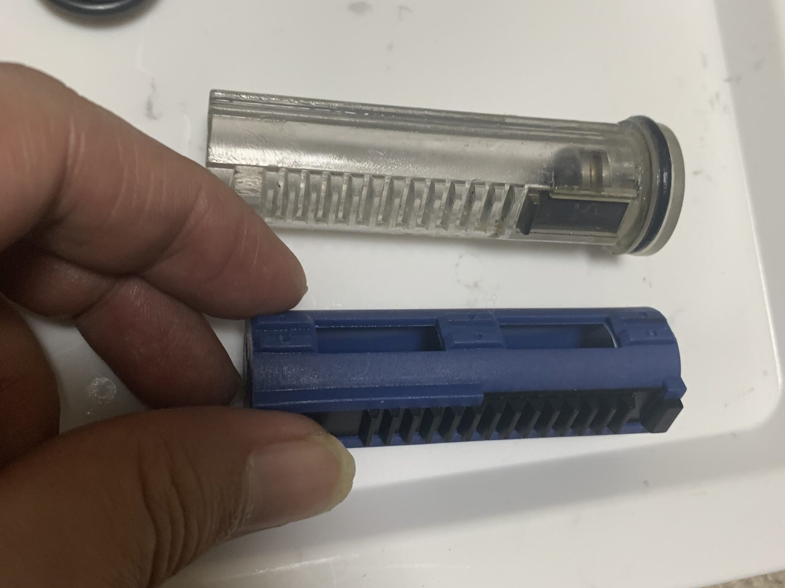 PTS MAGPUL MASADA  ピストン比較