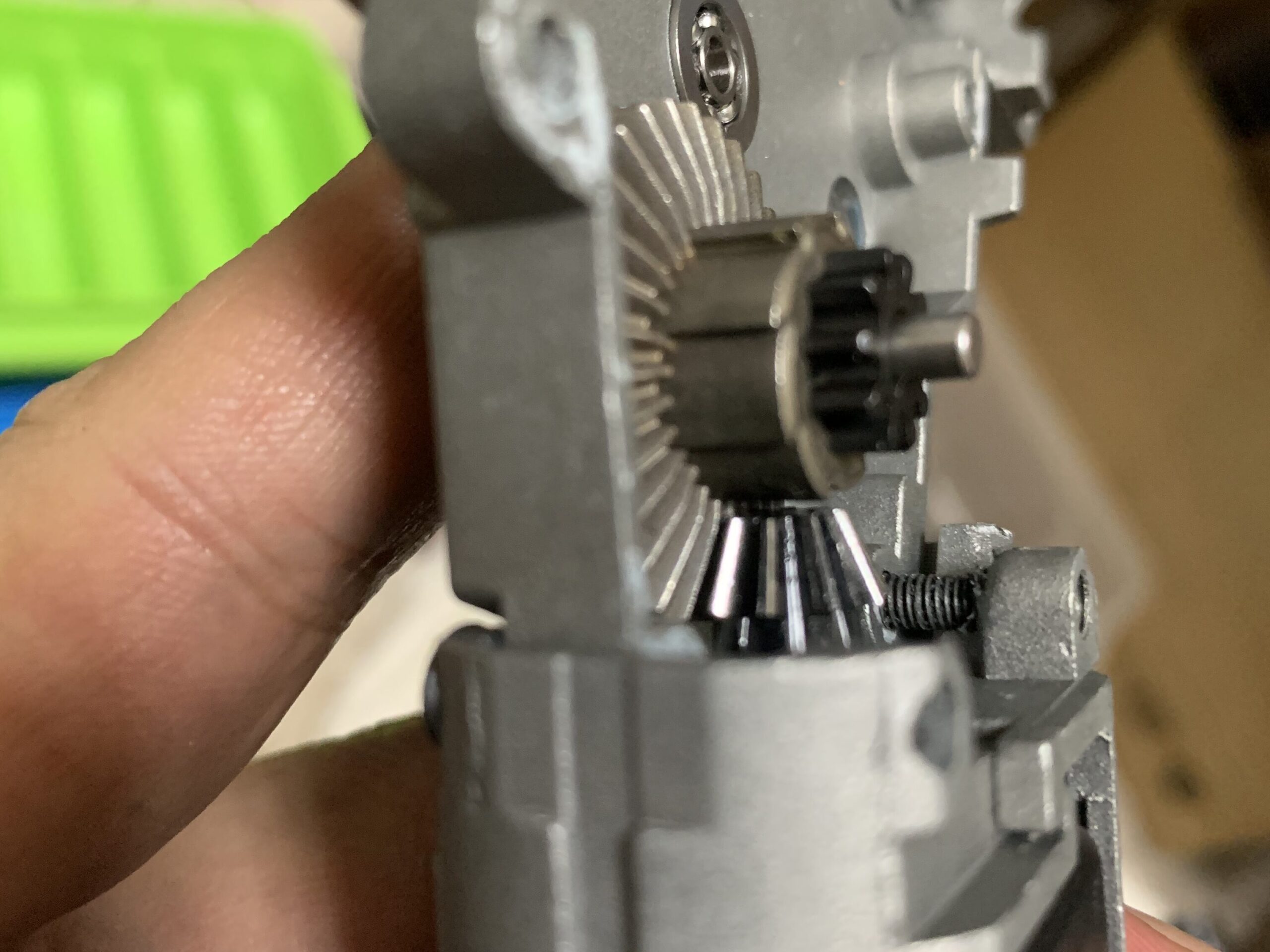 シム調整　モーターピニオン位置　調整