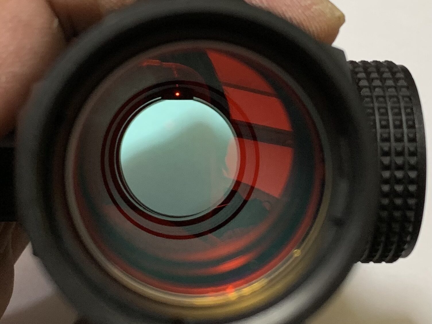 サイトロンジャパン　SD33XX ドット点灯状態の対物レンズ