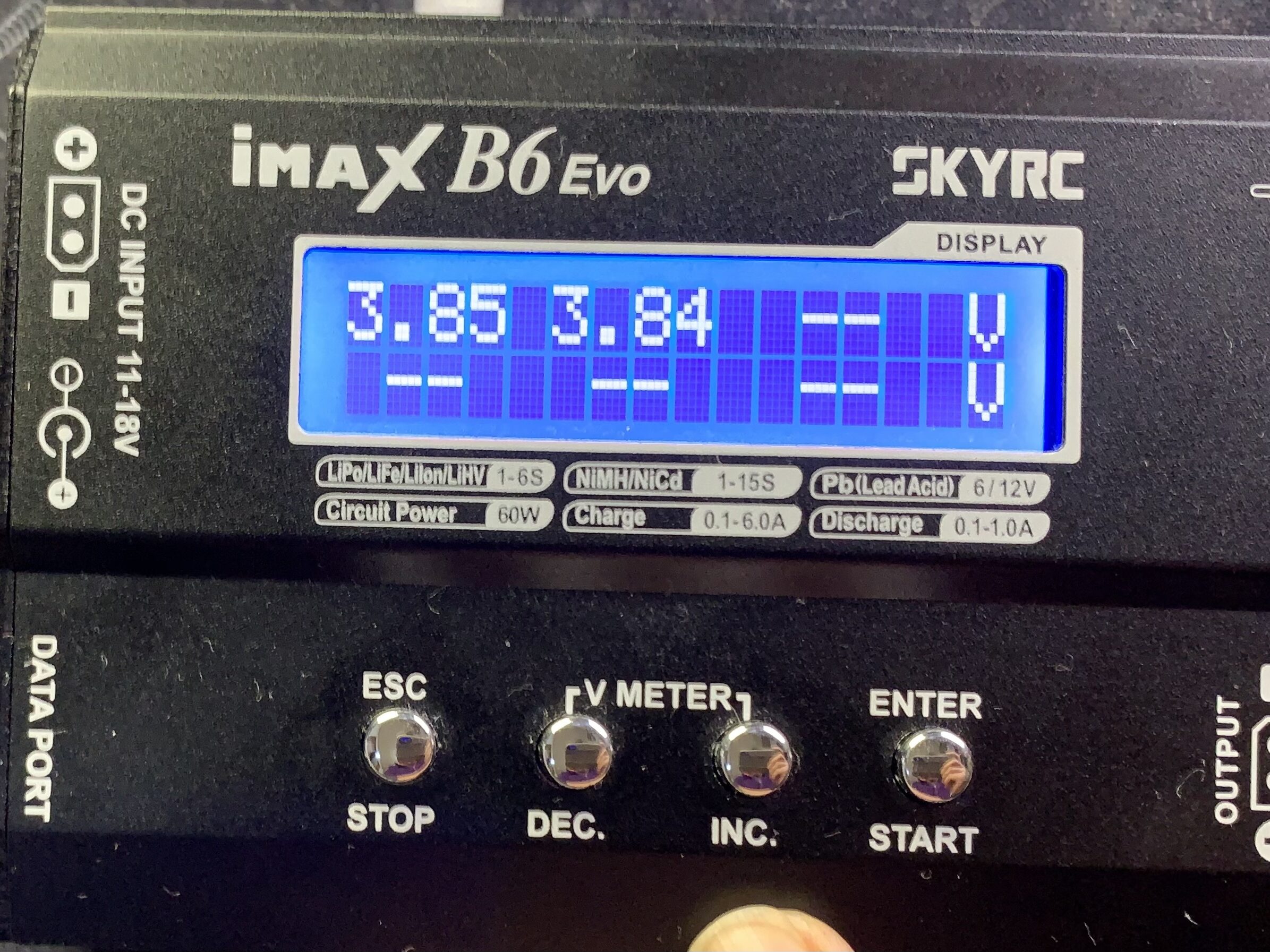 SKYRC iMAX B6 EVO バランスボードでの充電　各セル電圧