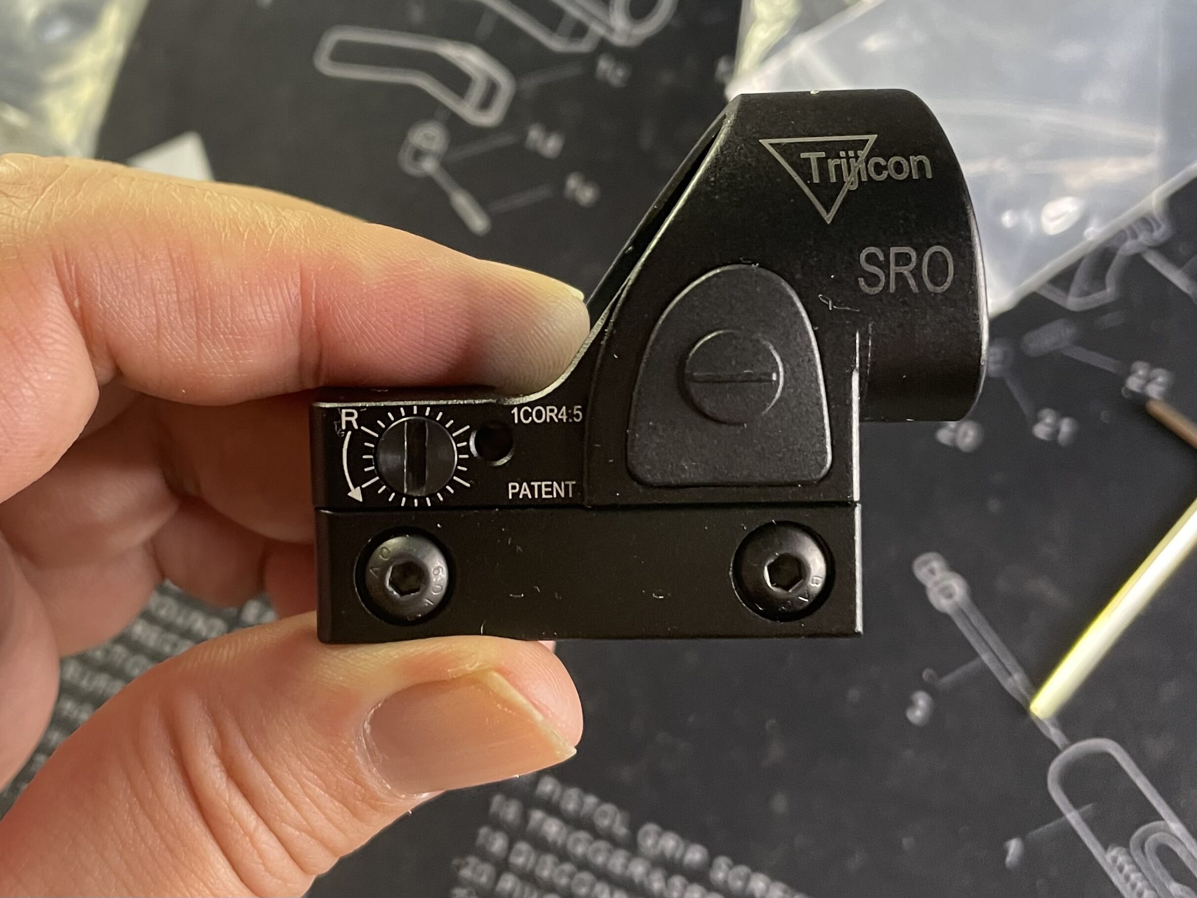 SOTAC trijicon SRO ドットサイト　レールマウント　サイド