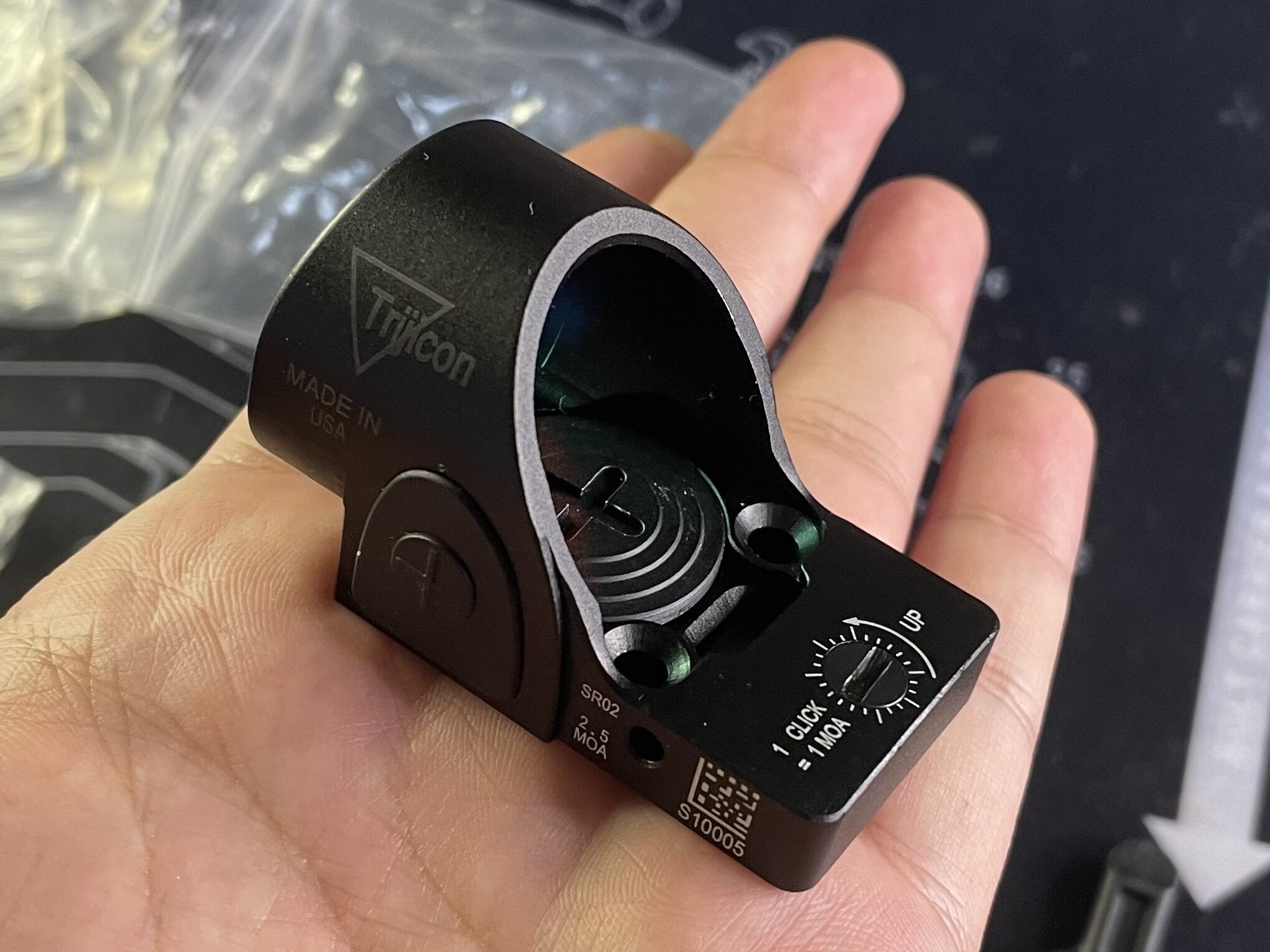 SOTAC trijicon SRO ドットサイト　サイズ