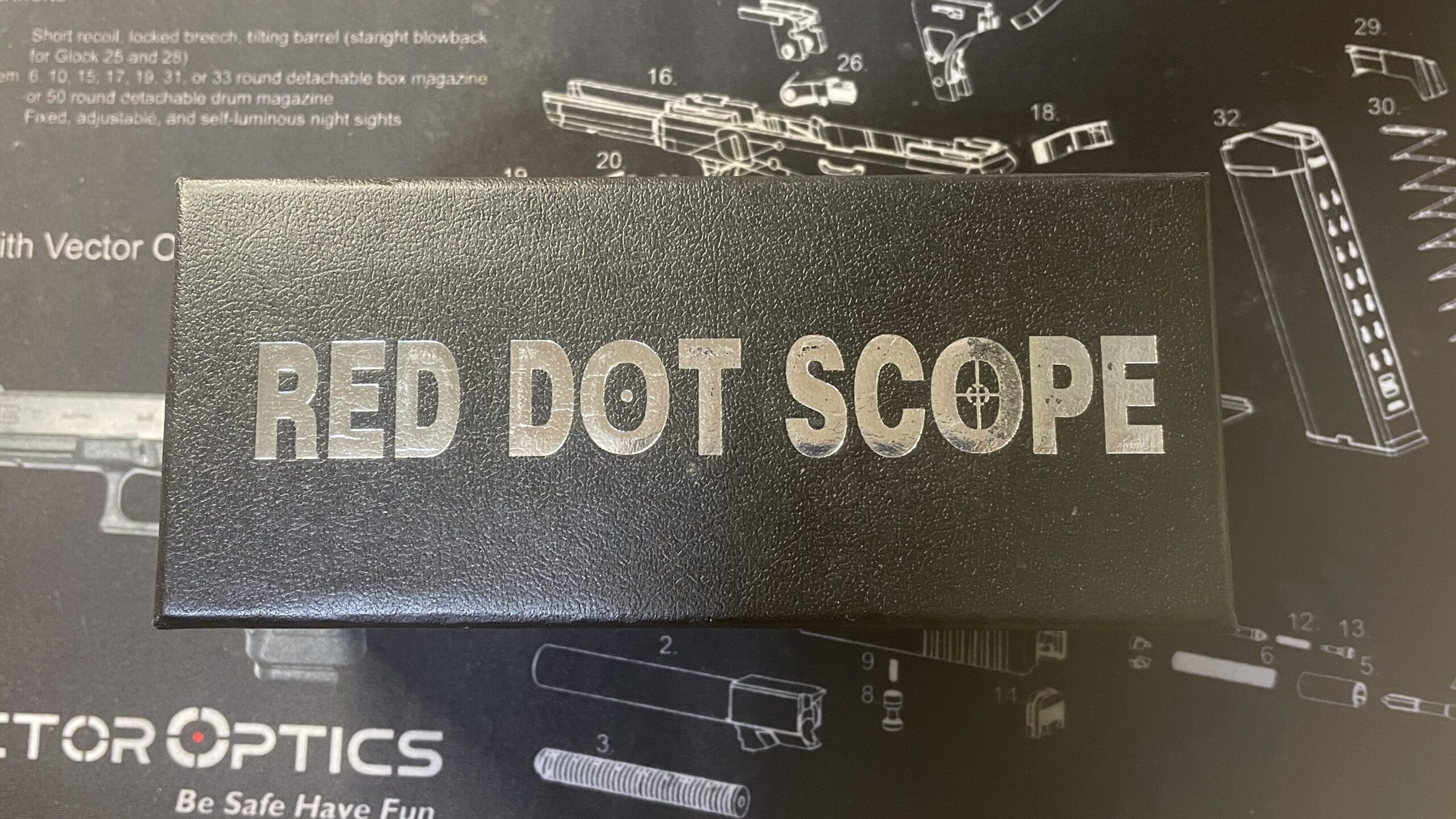 Sutekus 4MOA ドットサイト M3タイプ　外箱