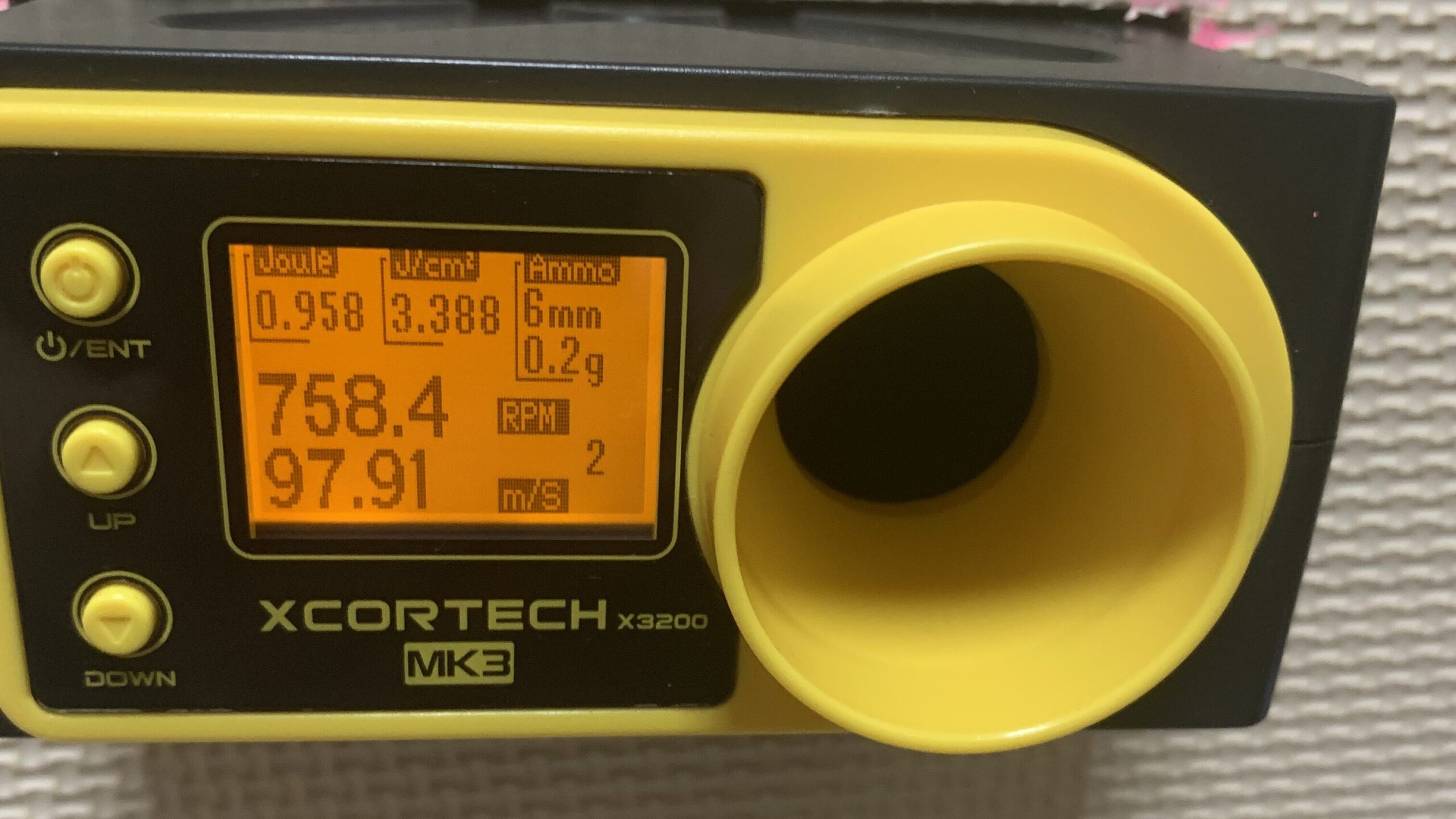 東京マルイ　次世代電動ガン　HK416D DEVGRUの0.2g弾の初速が97.91m/s、発射サイクルが758rpm