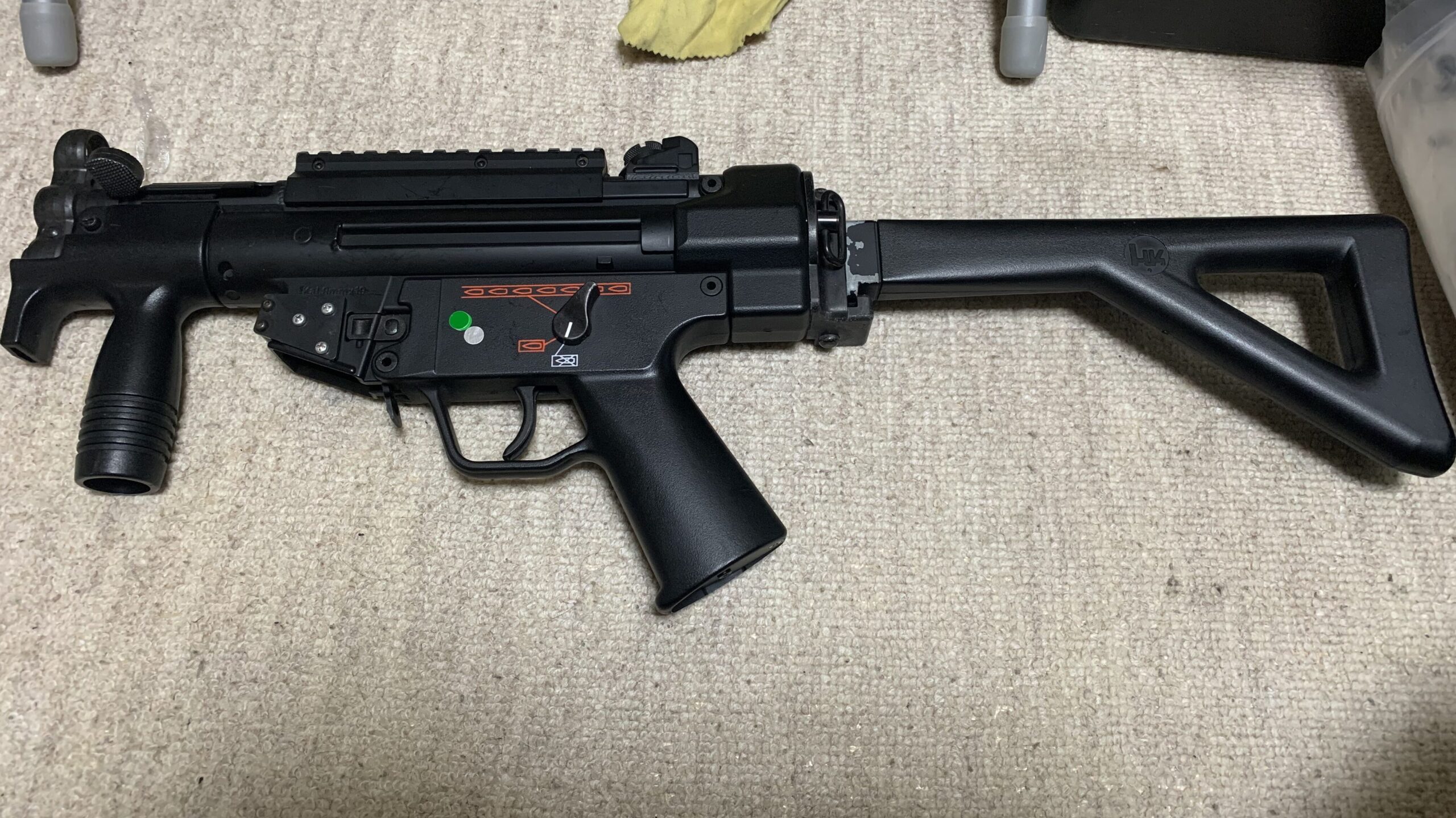 東京マルイ　MP5K HC 左側面