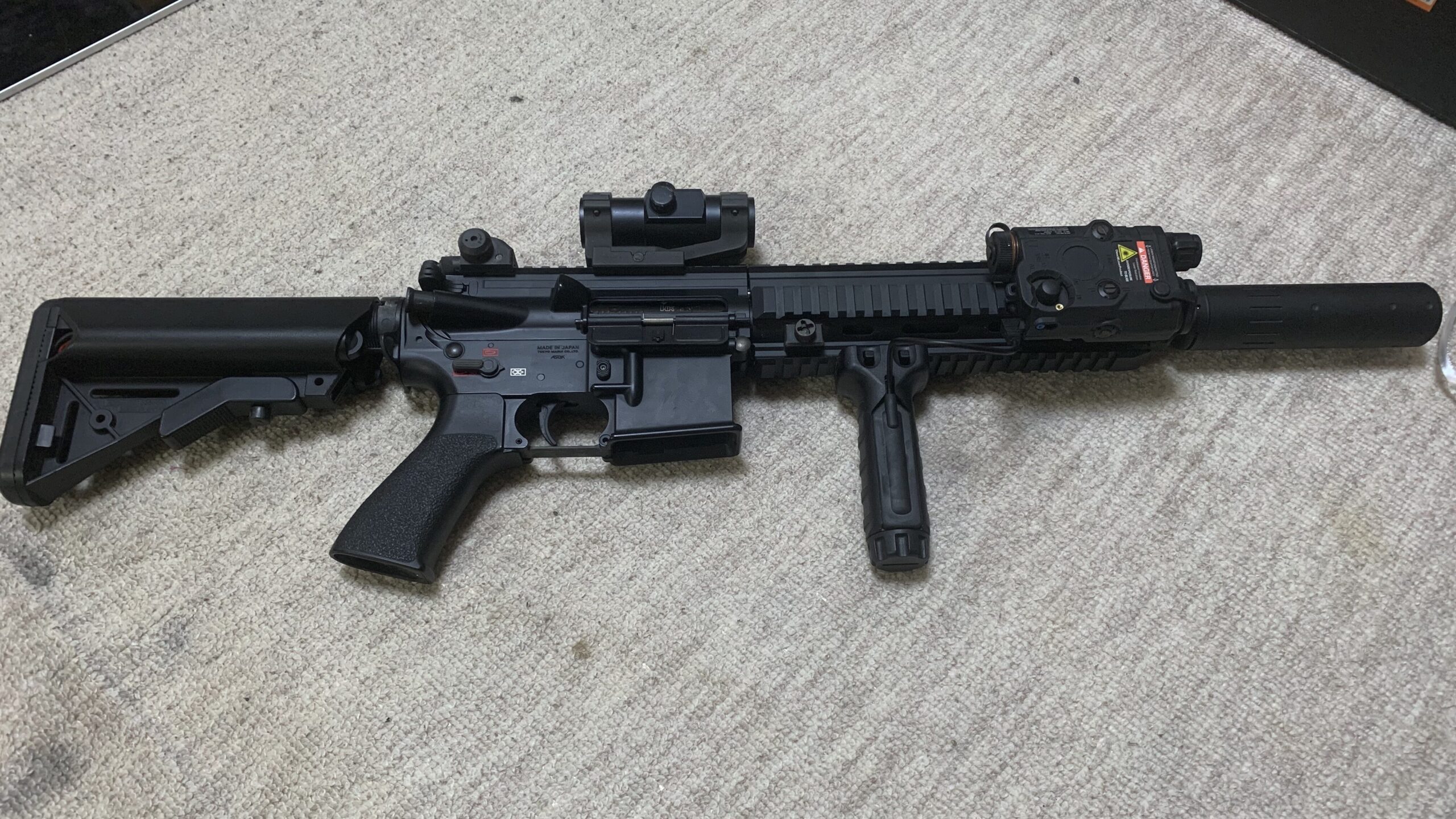 次世代電動ガン HK416D DEVGRU 東京マルイ DEVGRUカスタム HK416D 東京マルイ 次世代電動ガン エアガンレビュー