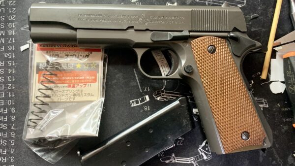 東京マルイ　コルトM1911ガバメント　HG 組み立てとカスタム