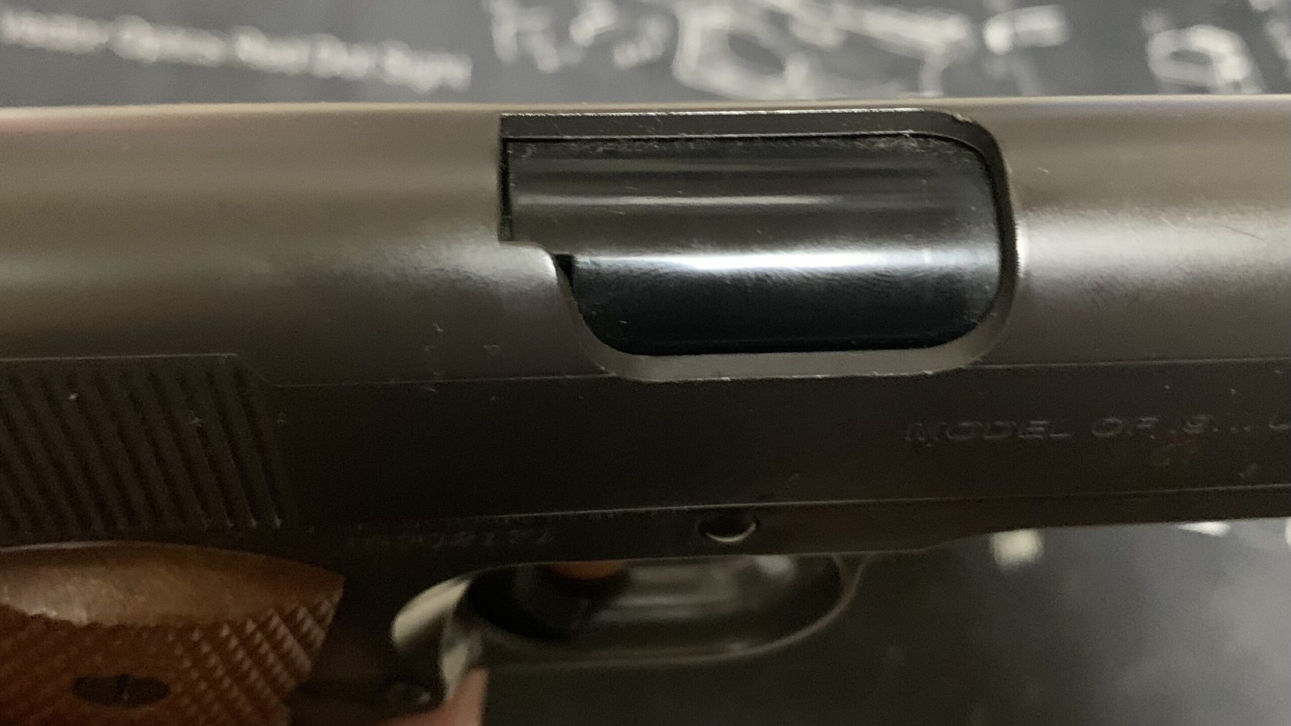 東京マルイ　コルトM1911ガバメント　HG エジェクションポート