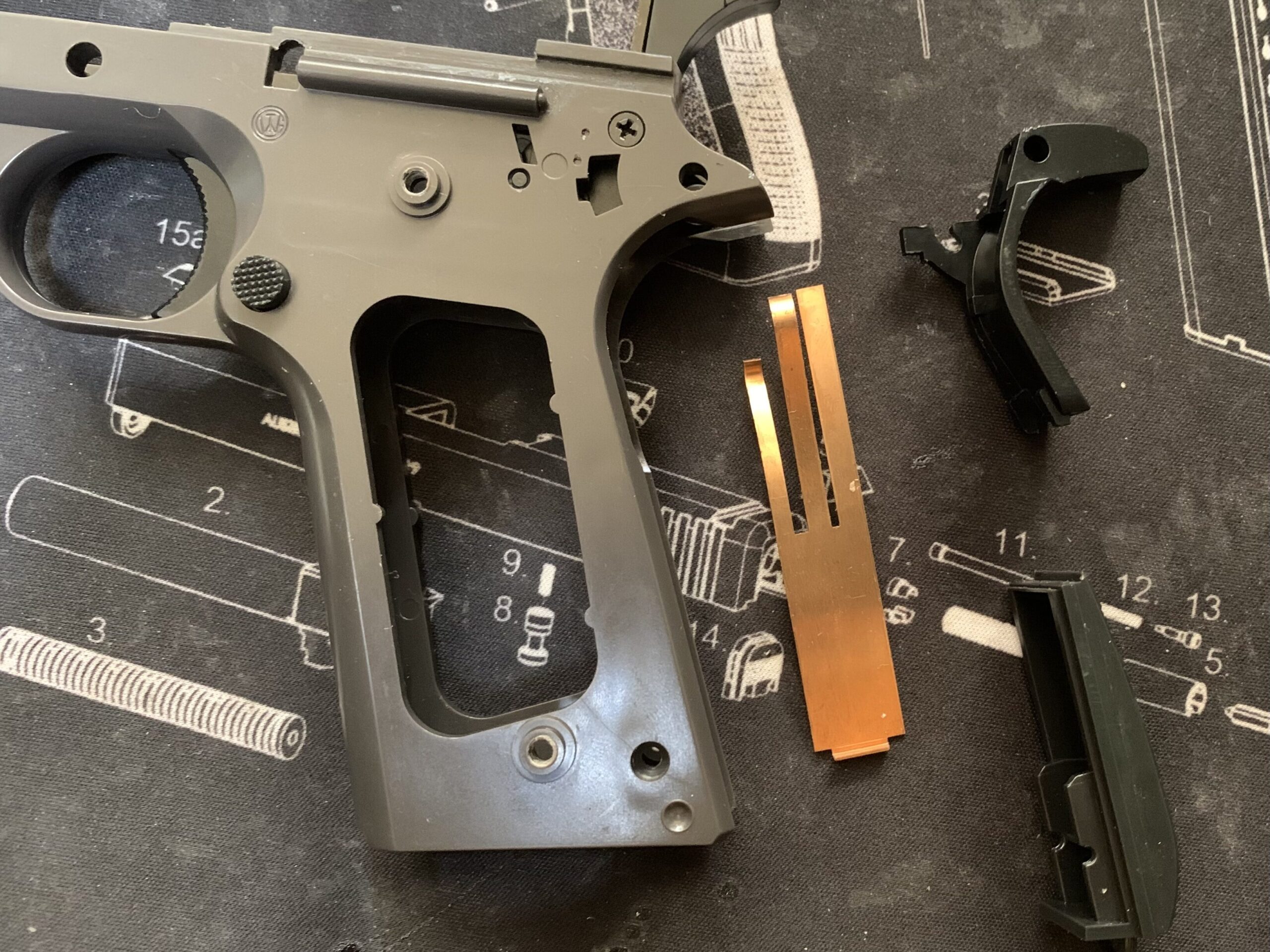 東京マルイ　コルトM1911ガバメント　HG グリップセーフティ部品