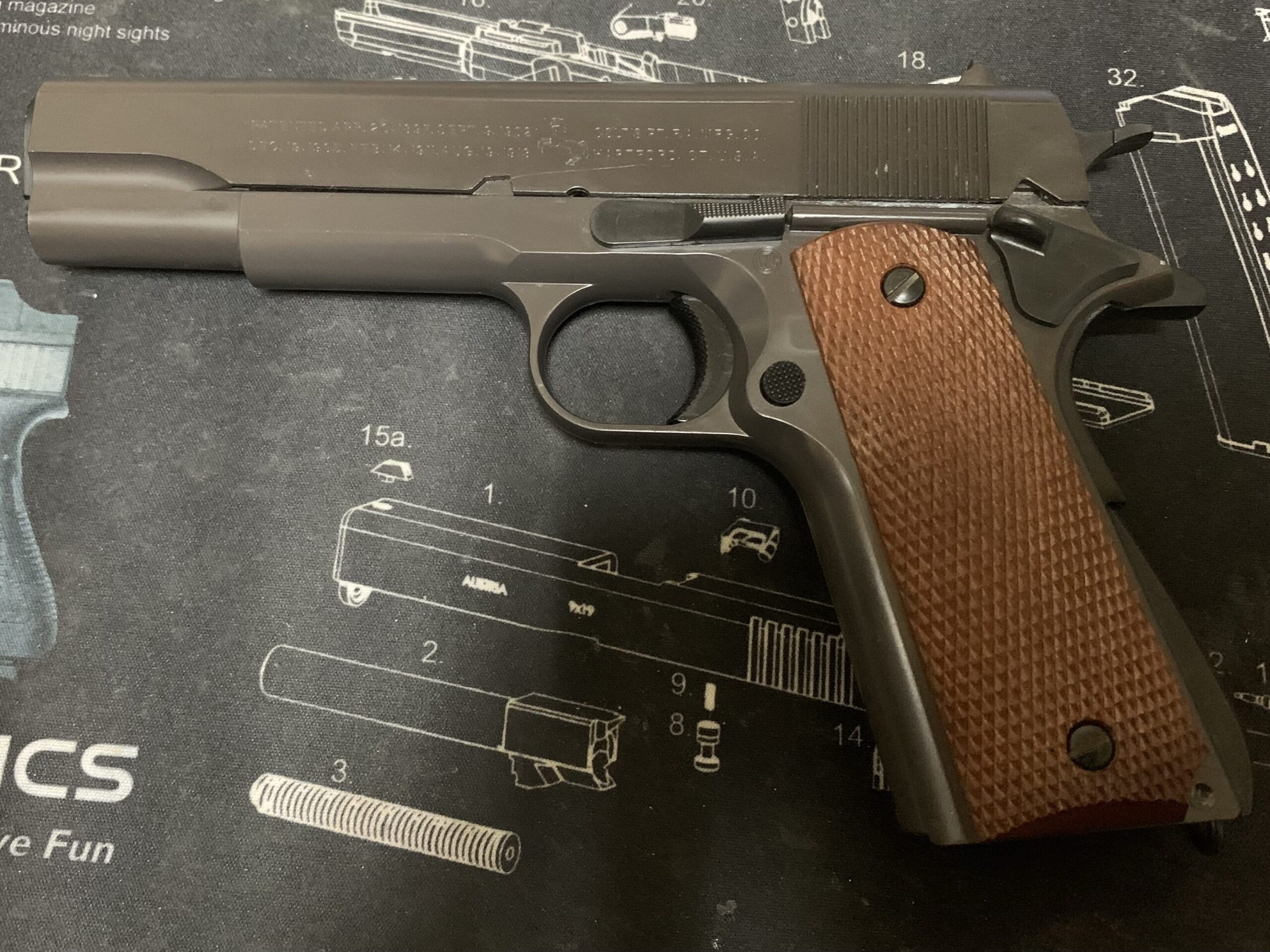 東京マルイ　コルトM1911ガバメント　HG 左サイド