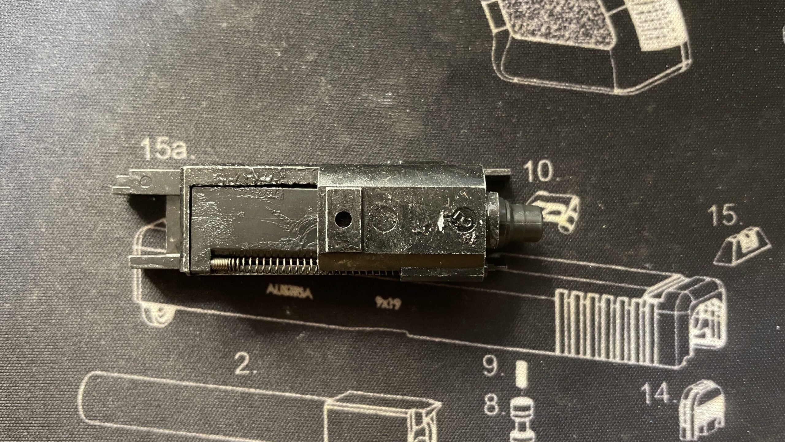 東京マルイ　デトニクス.45　ブローバックエンジン　上面
