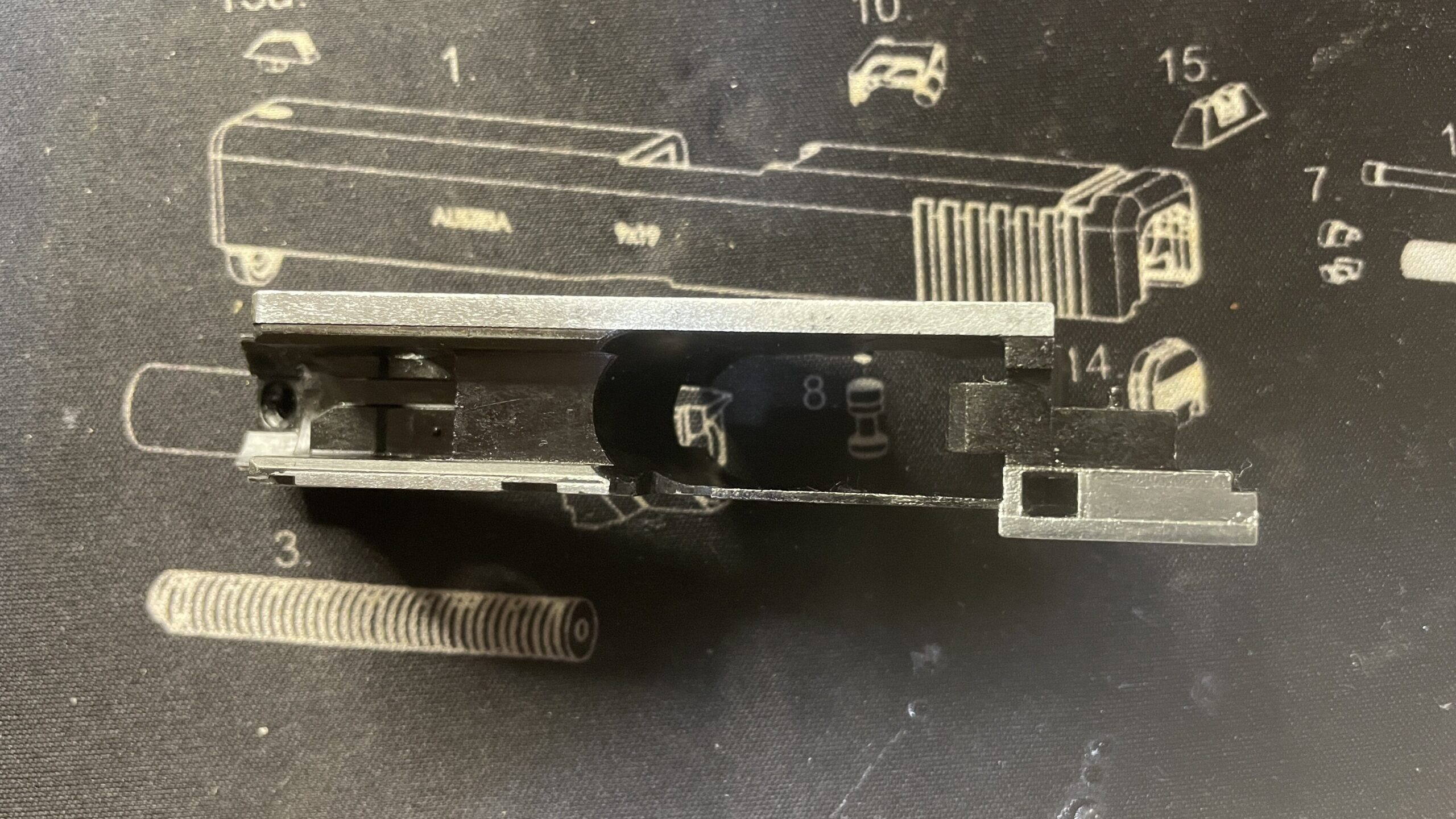 東京マルイ　デトニクス.45 コンバットマスター　インナーフレーム　研磨２