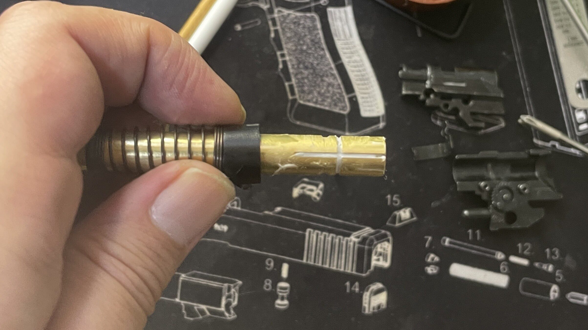 東京マルイ　デトニクス.45 コンバットマスター　インナーバレルへ気密用のシリコングリスを塗る