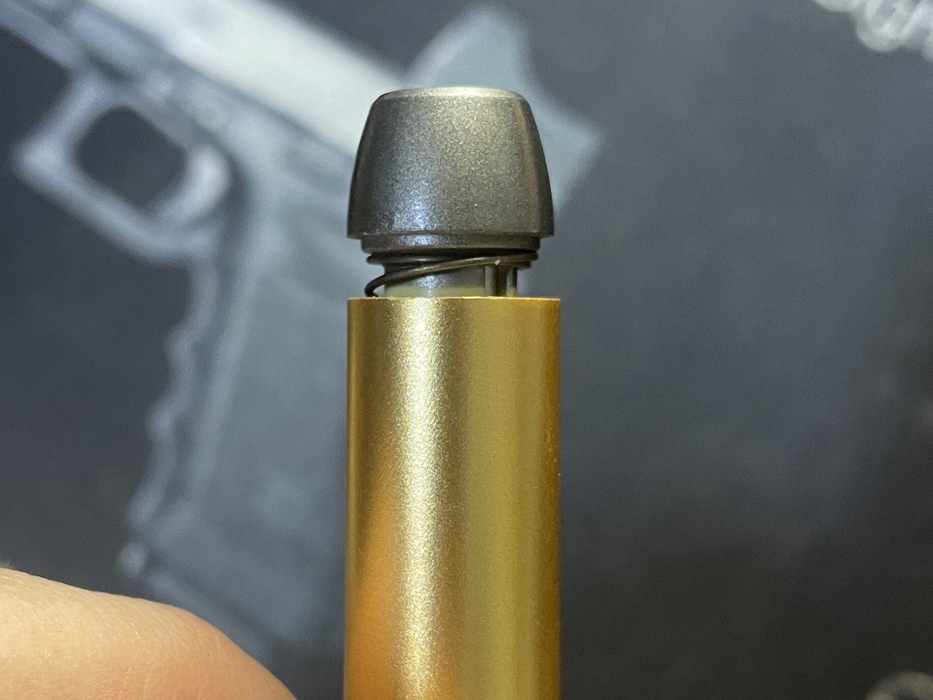 東京マルイ　SAA.45 アーティラリー　前進するカート弾頭