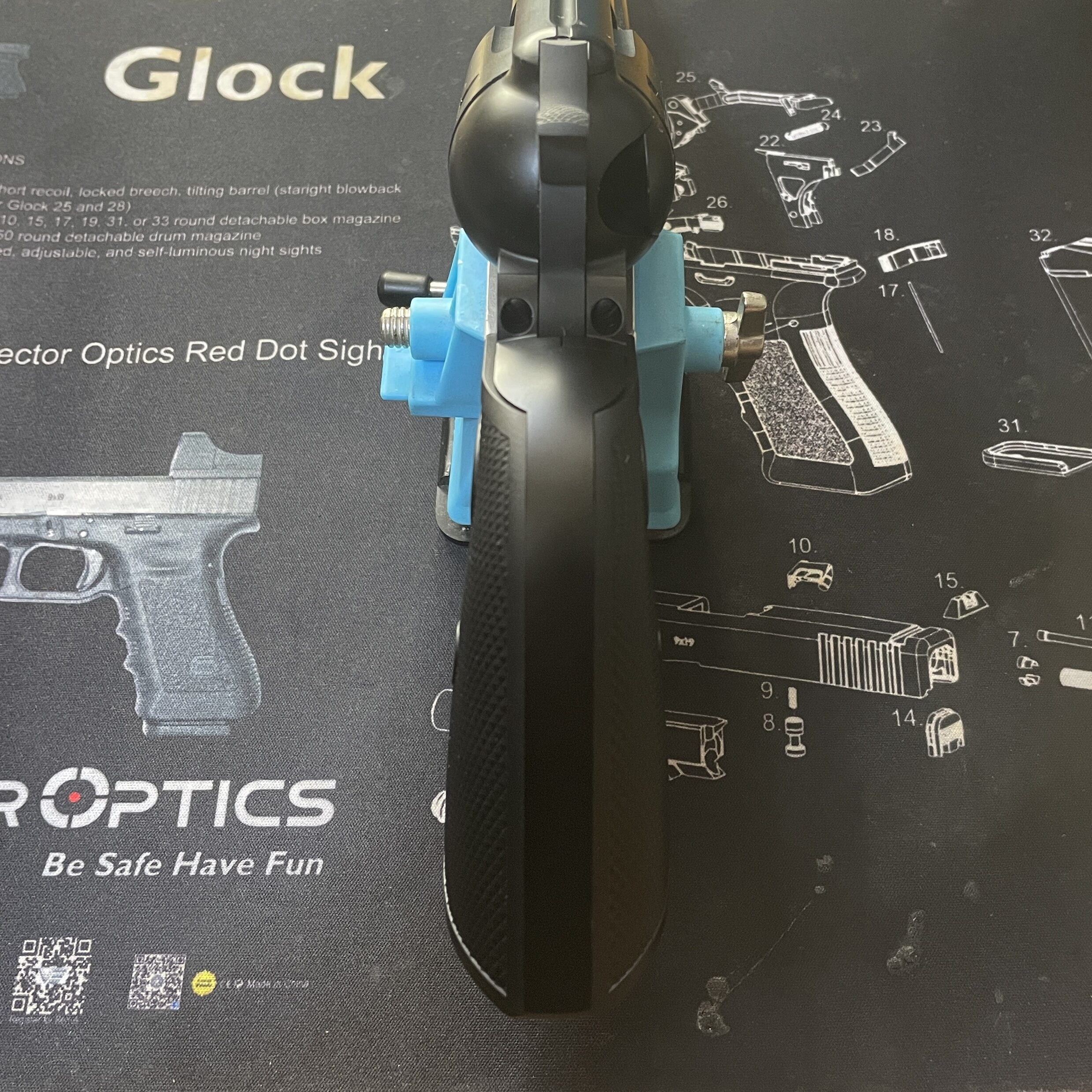 東京マルイ　SAA.45 アーティラリー　背面