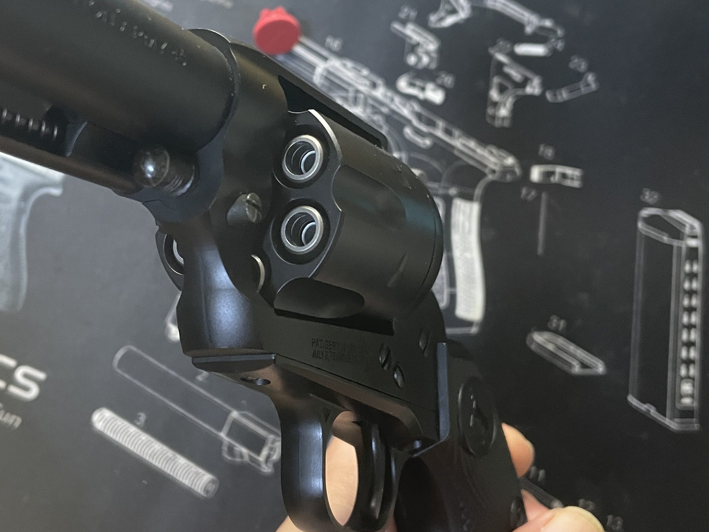 東京マルイ　SAA.45 アーティラリー　カートの装填状態のシリンダ前方