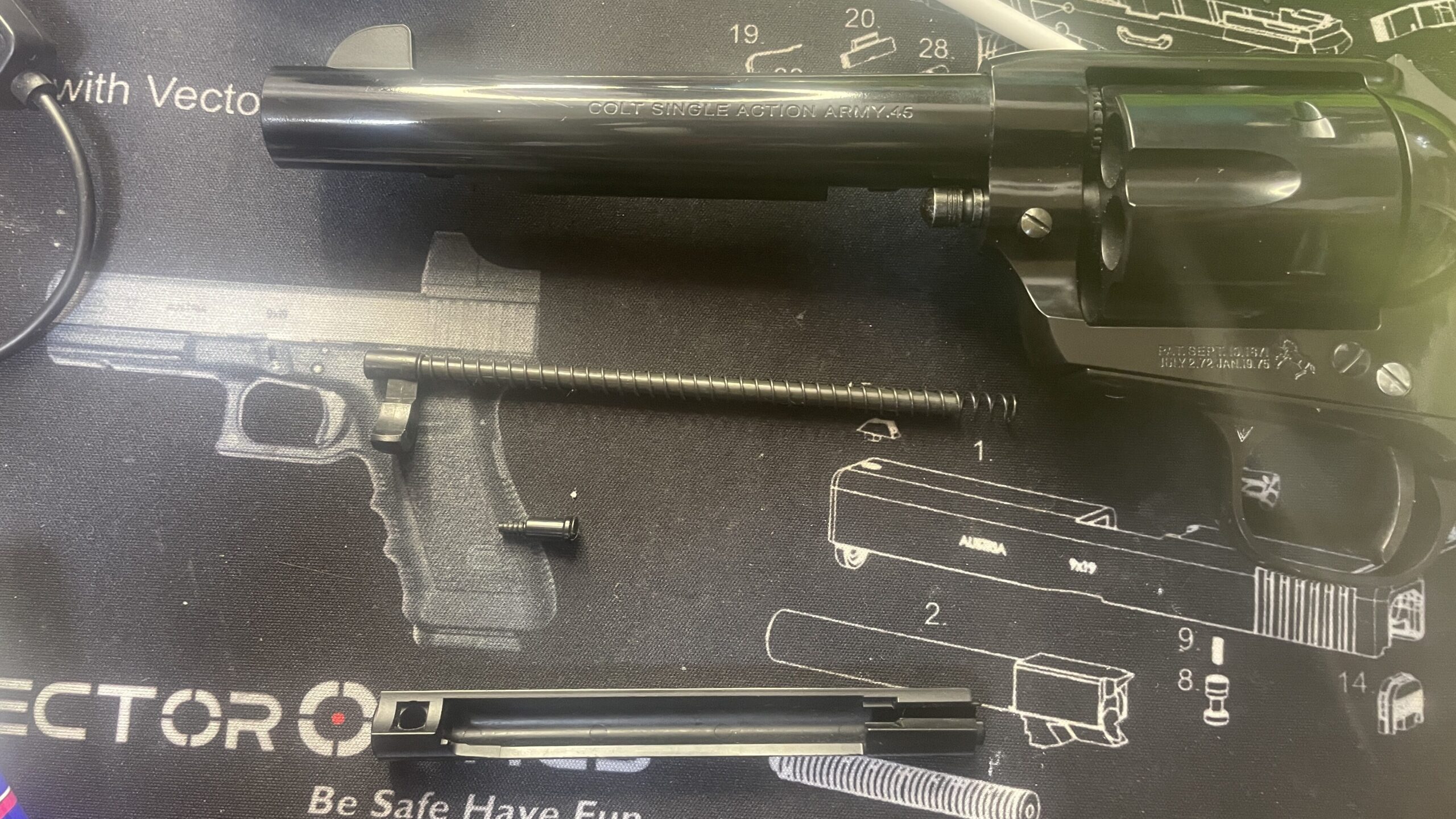 東京マルイ　SAA.45　イジェクションロッドの組み立て