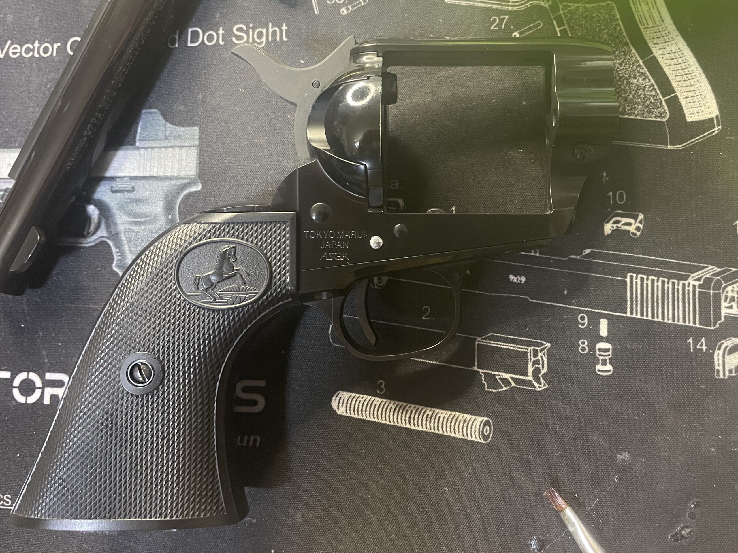 東京マルイ　SAA.45　完成したフレーム　右側