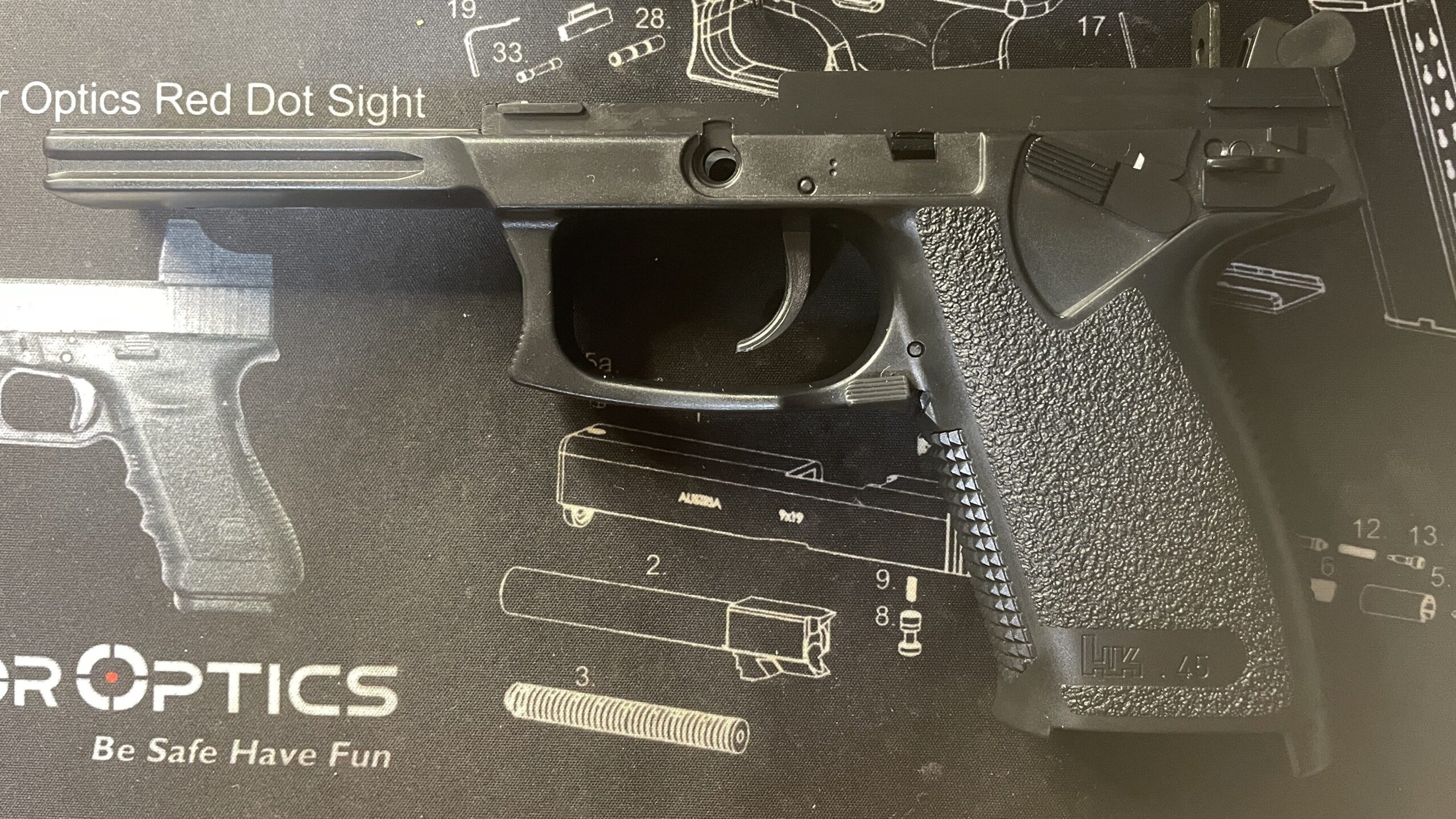 東京マルイ　ソーコム　MK23 HG　分割したフレーム