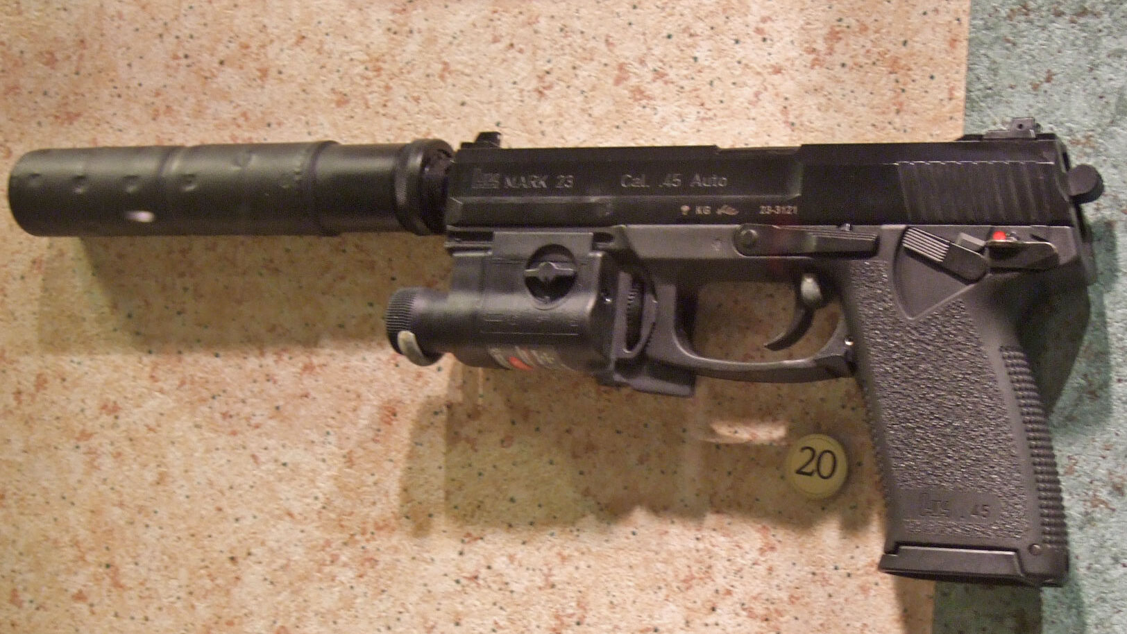 HK MK23 SOCOM　実物