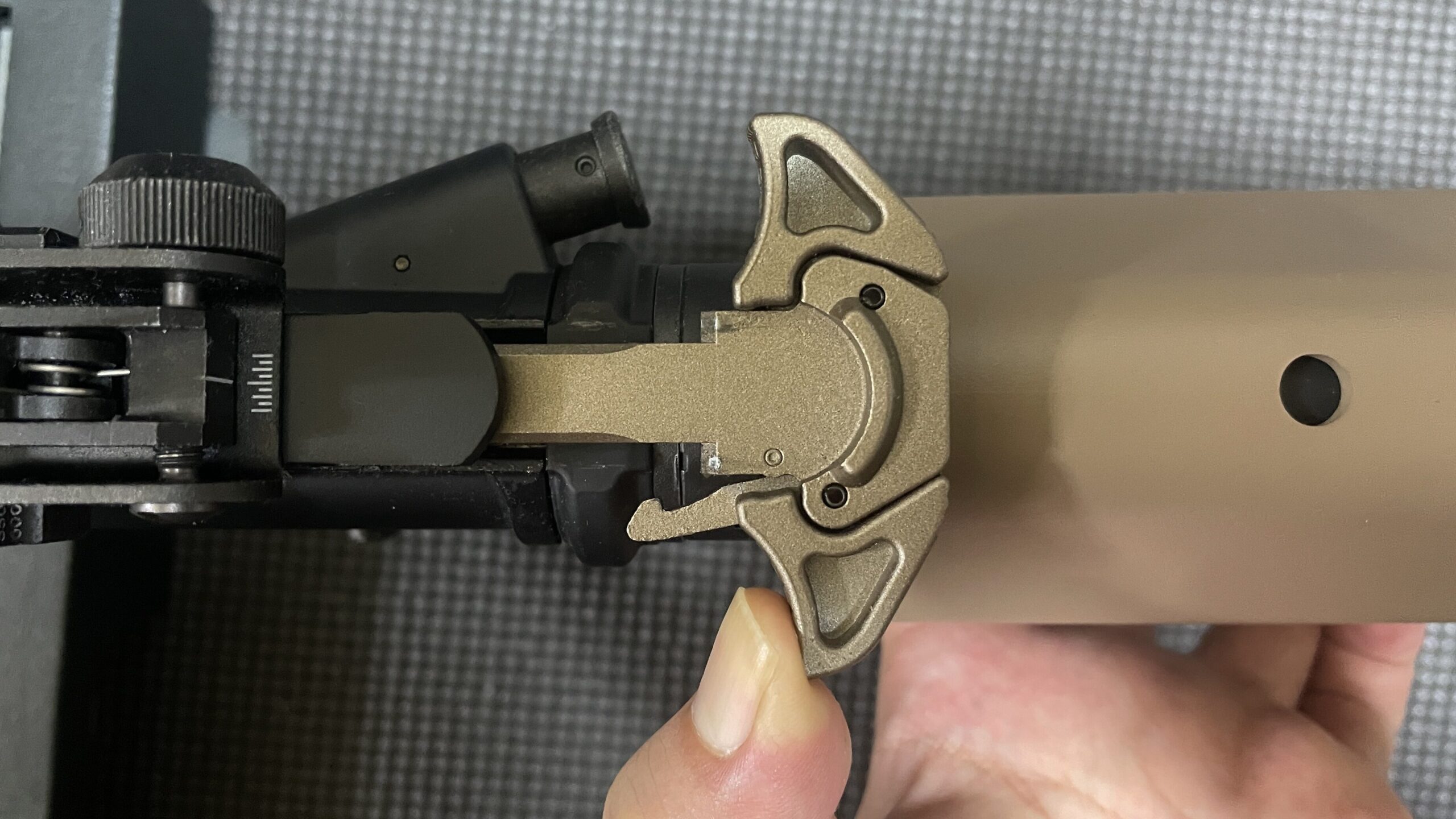 東京マルイ 次世代電動ガン URG-I 14.5インチ チャージングハンドル 右手操作