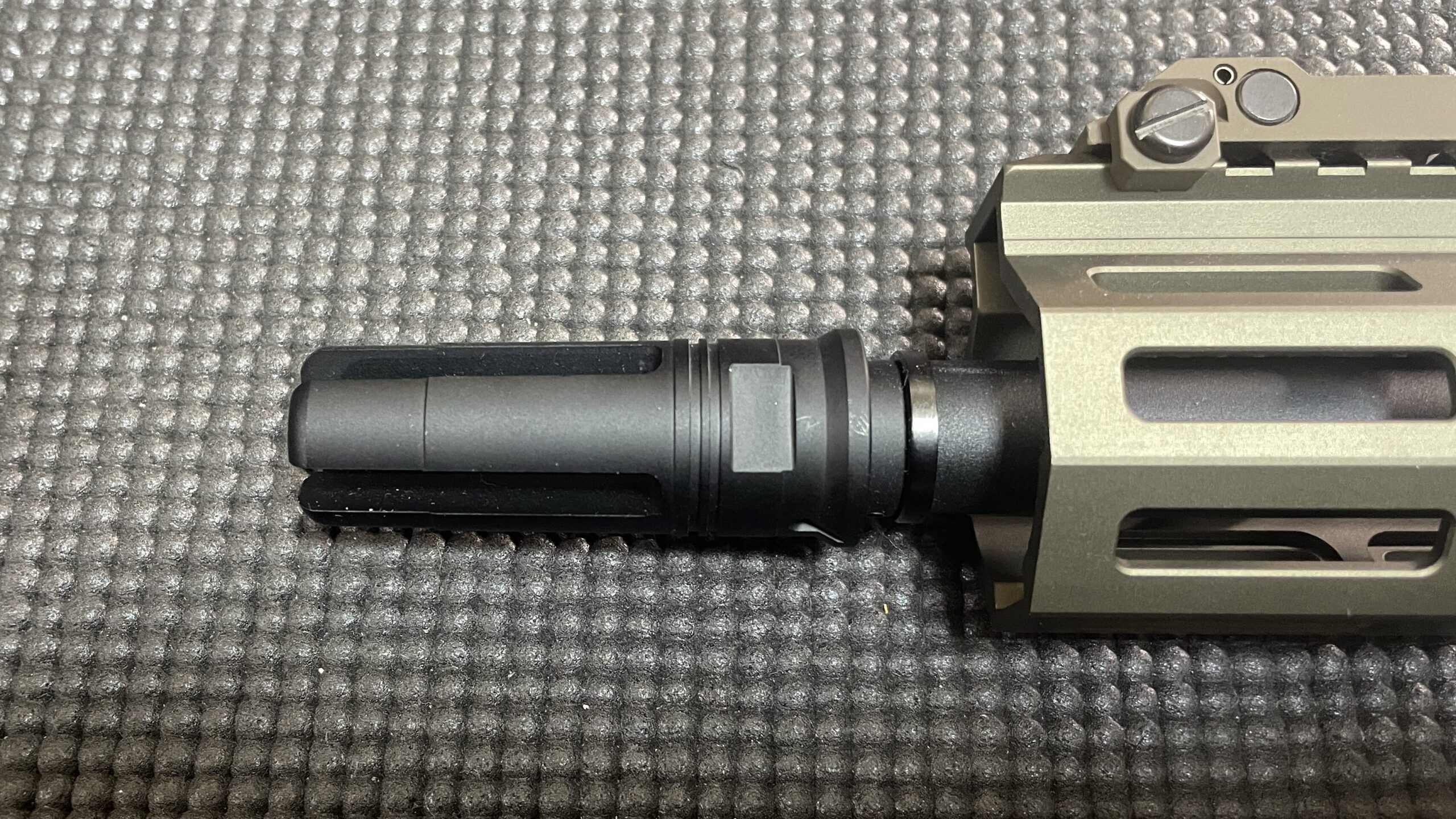 東京マルイ 次世代電動ガン URG-I 14.5インチ マズル側面