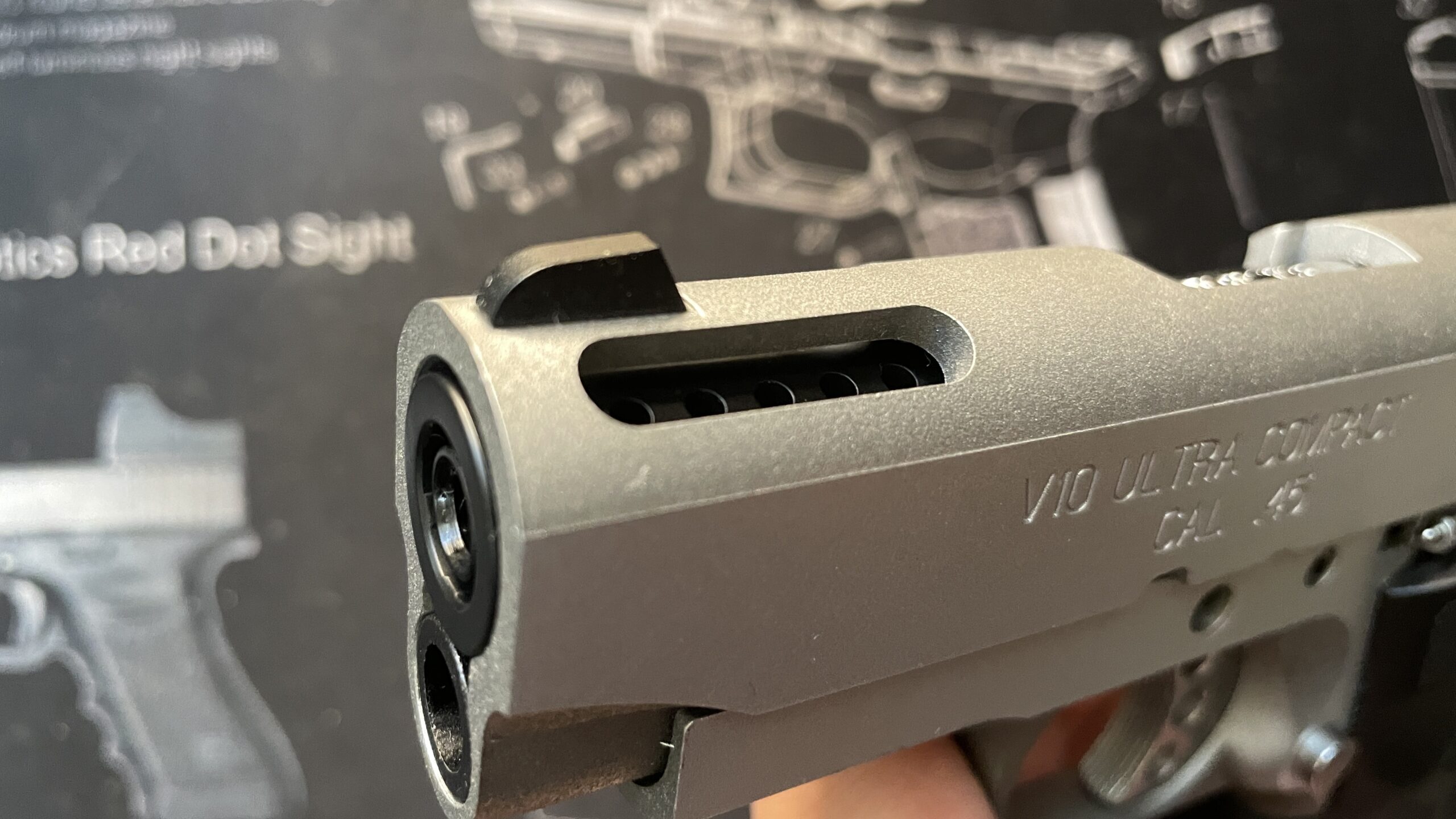 V10 Ultra compact ポートから排出されるガスに巻き込まれる位置にあるフロントサイト