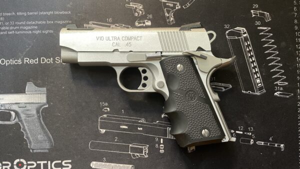 東京マルイ V10 Ultra Compact レフトサイド