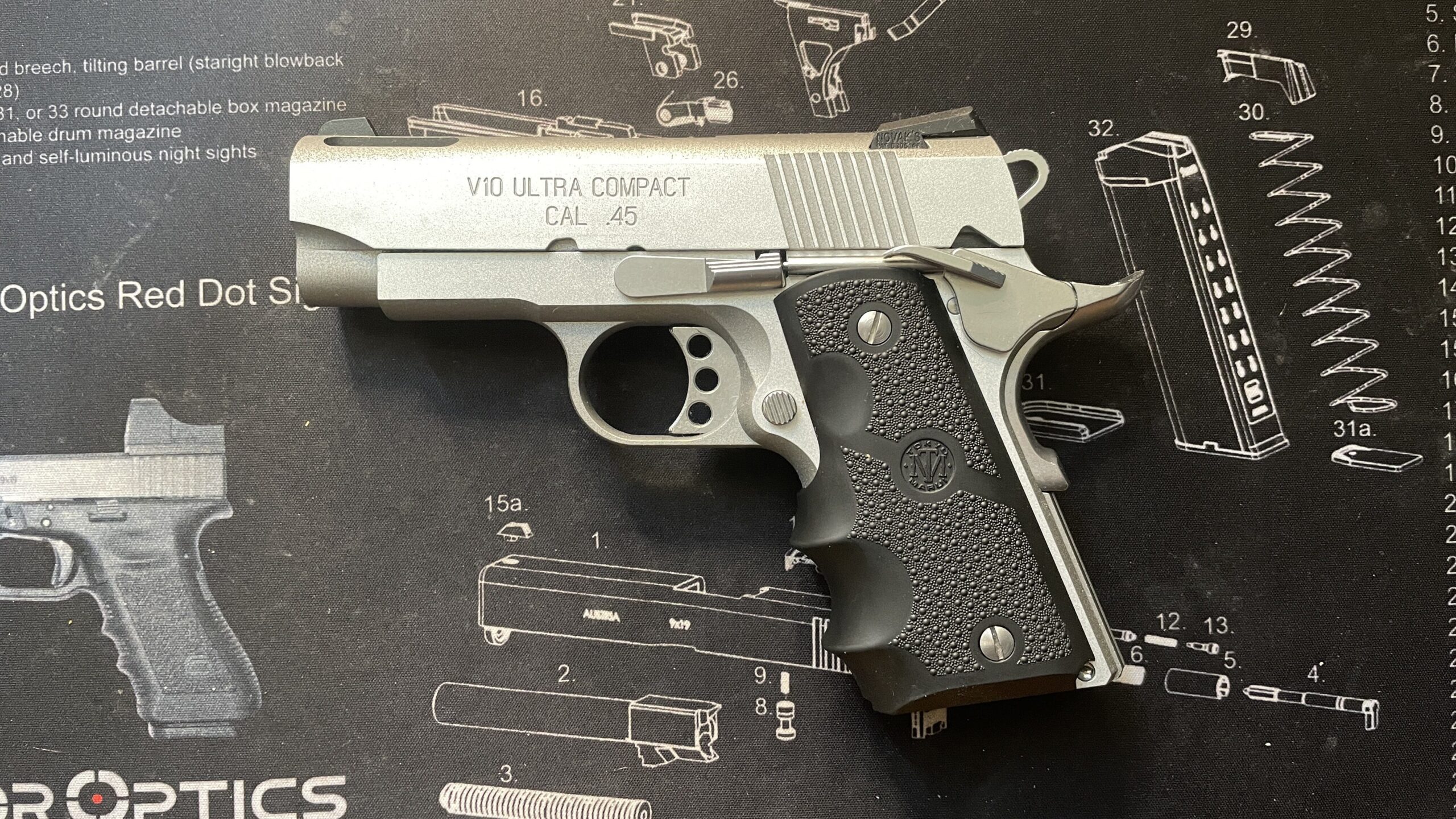 東京マルイ V10 Ultra Compact レフトサイド