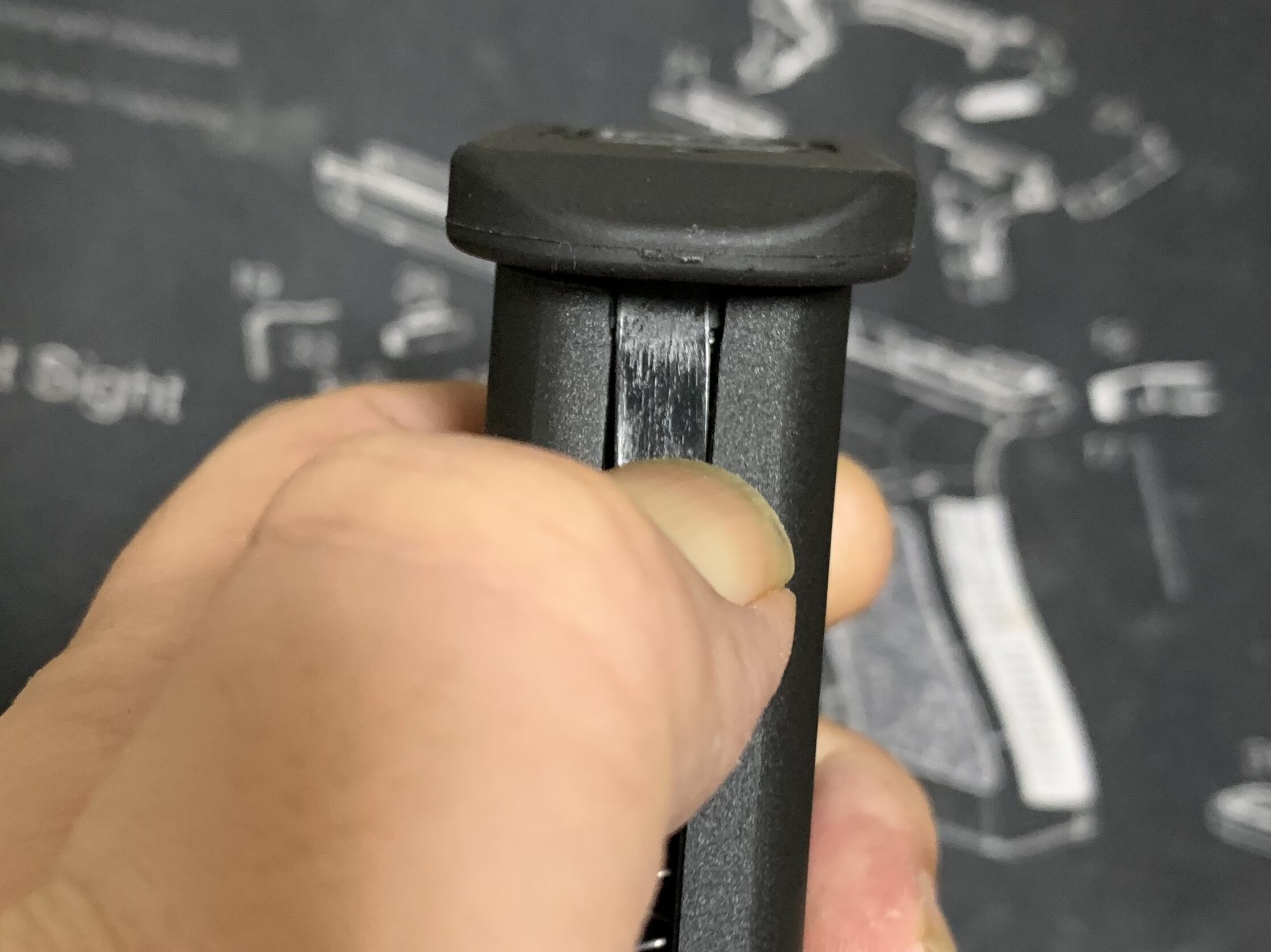 UMAREX/VFC G45 マガジンボトム　ロック解除