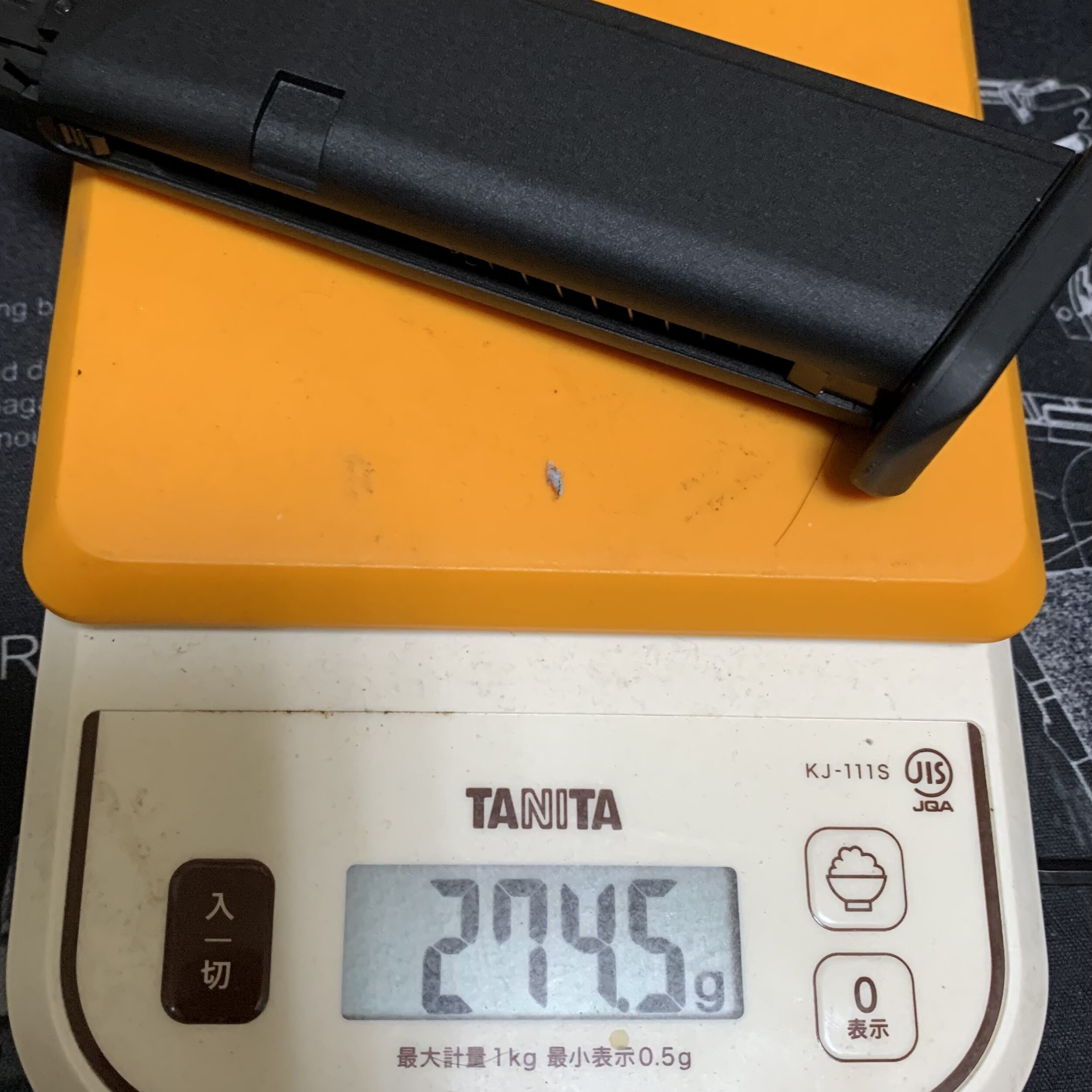 UMAREX/VFC G45 1マグ撃ち終えたマガジン重量