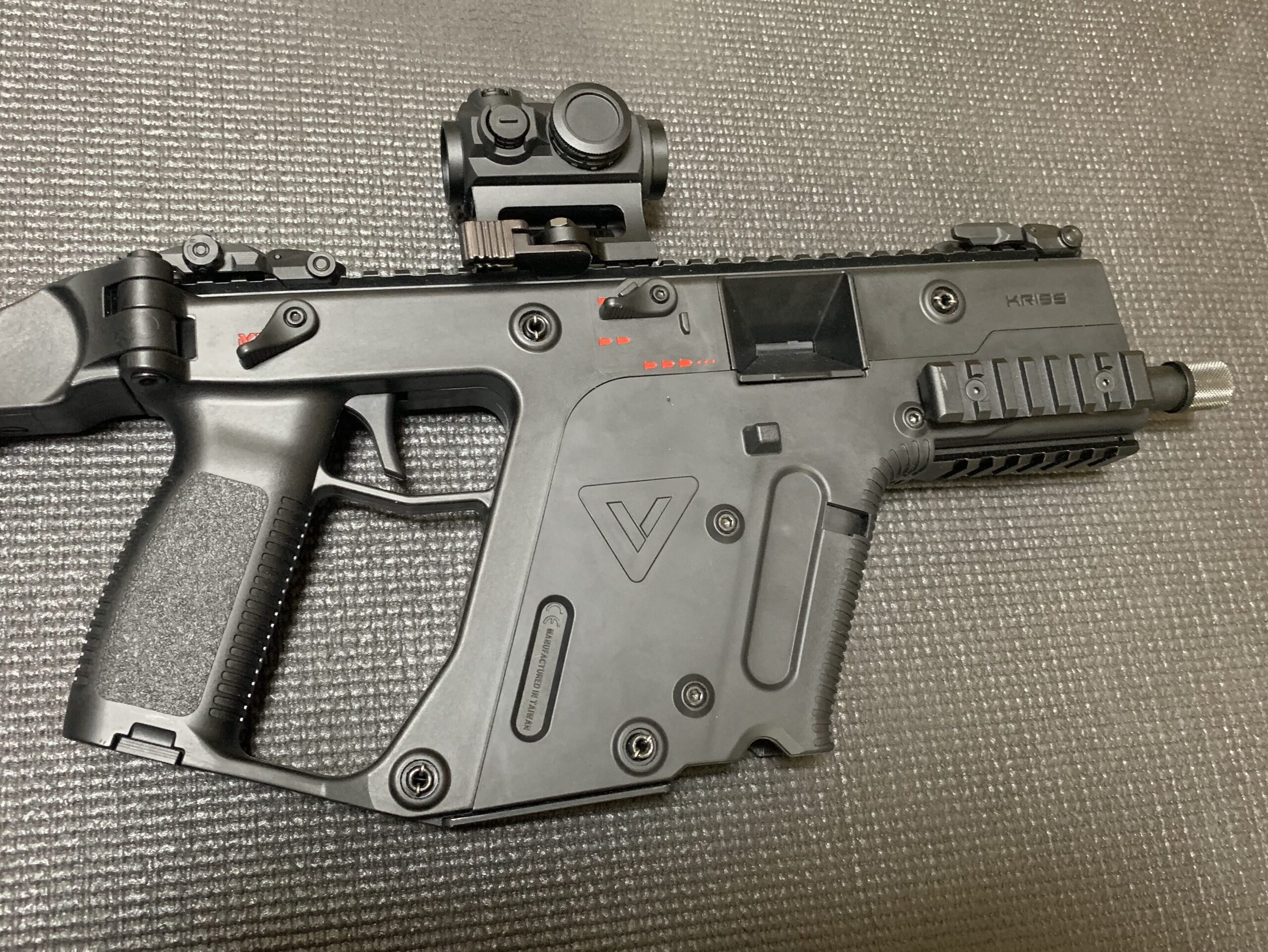 VECTOR OPTICS マーベリック　GEN3 SCRD-38 クリスベクターに装着