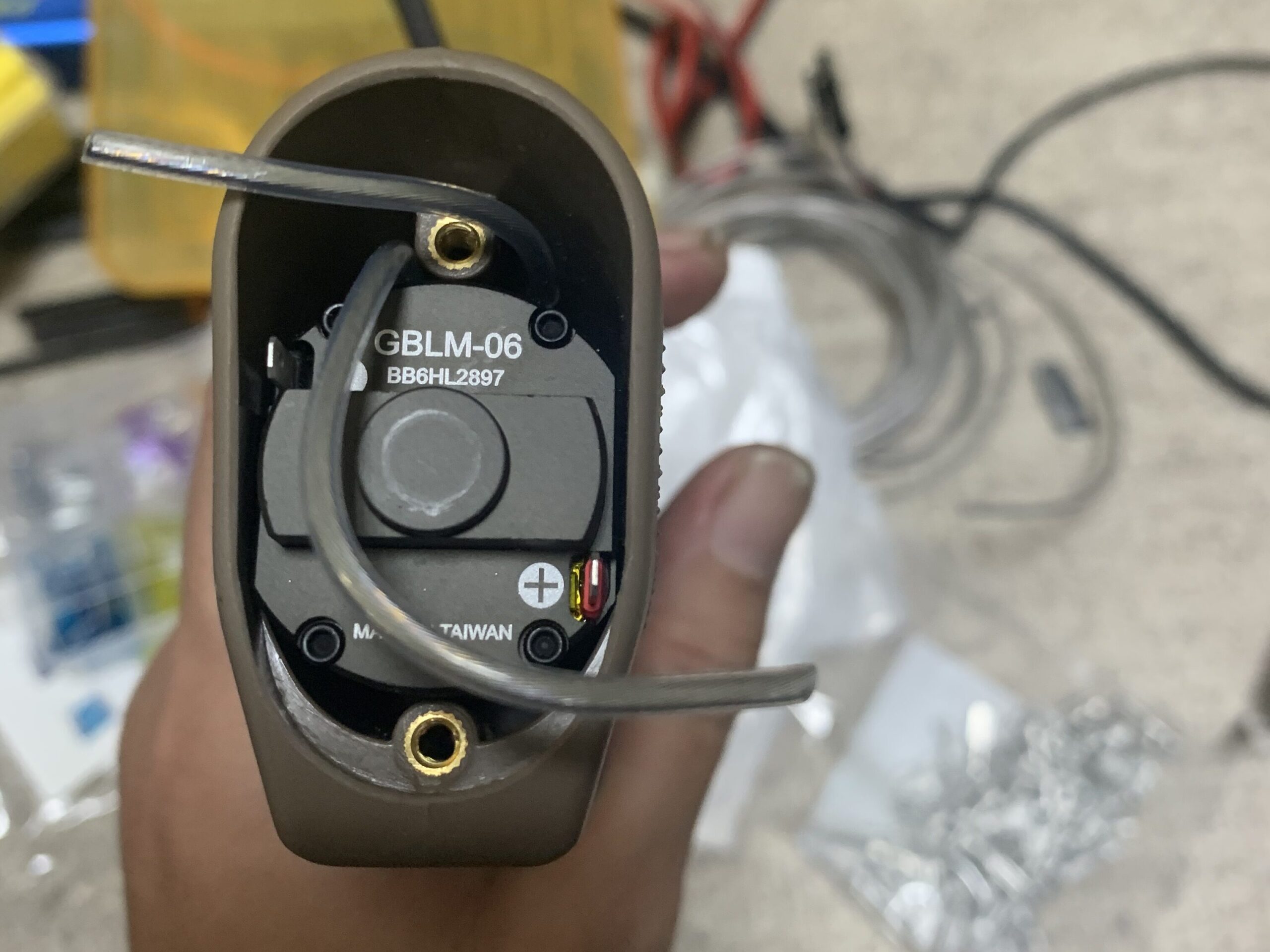 VFC Mk18 mod1 グリップ内配線確認